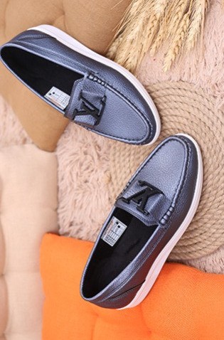 کفش کالج زنانه Lv صابری