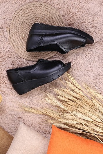 کفش طبی زنانه سولما