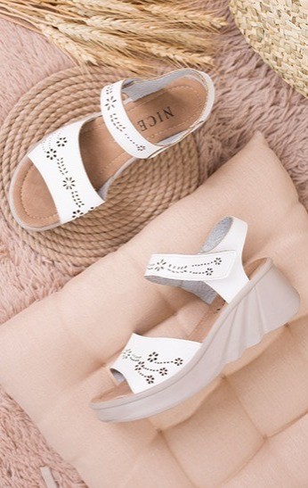 کفش صندل تابستانی زنانه پاکور