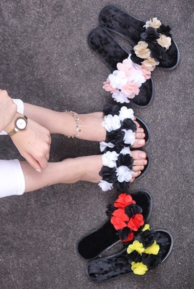 کفش صندل زنانه روفرشی گلدار کد 6000/44