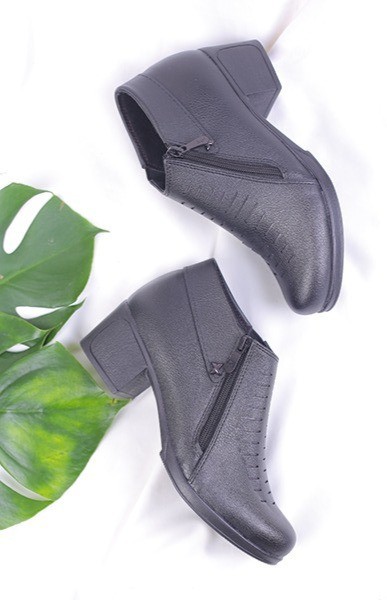 نیم بوت زنانه چرمی دارا لیزری