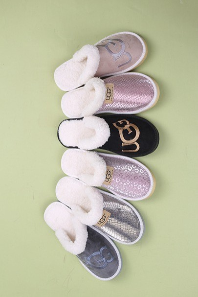 پاپوش زنانه UGG