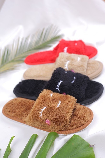 پاپوش زنانه لپ گلی