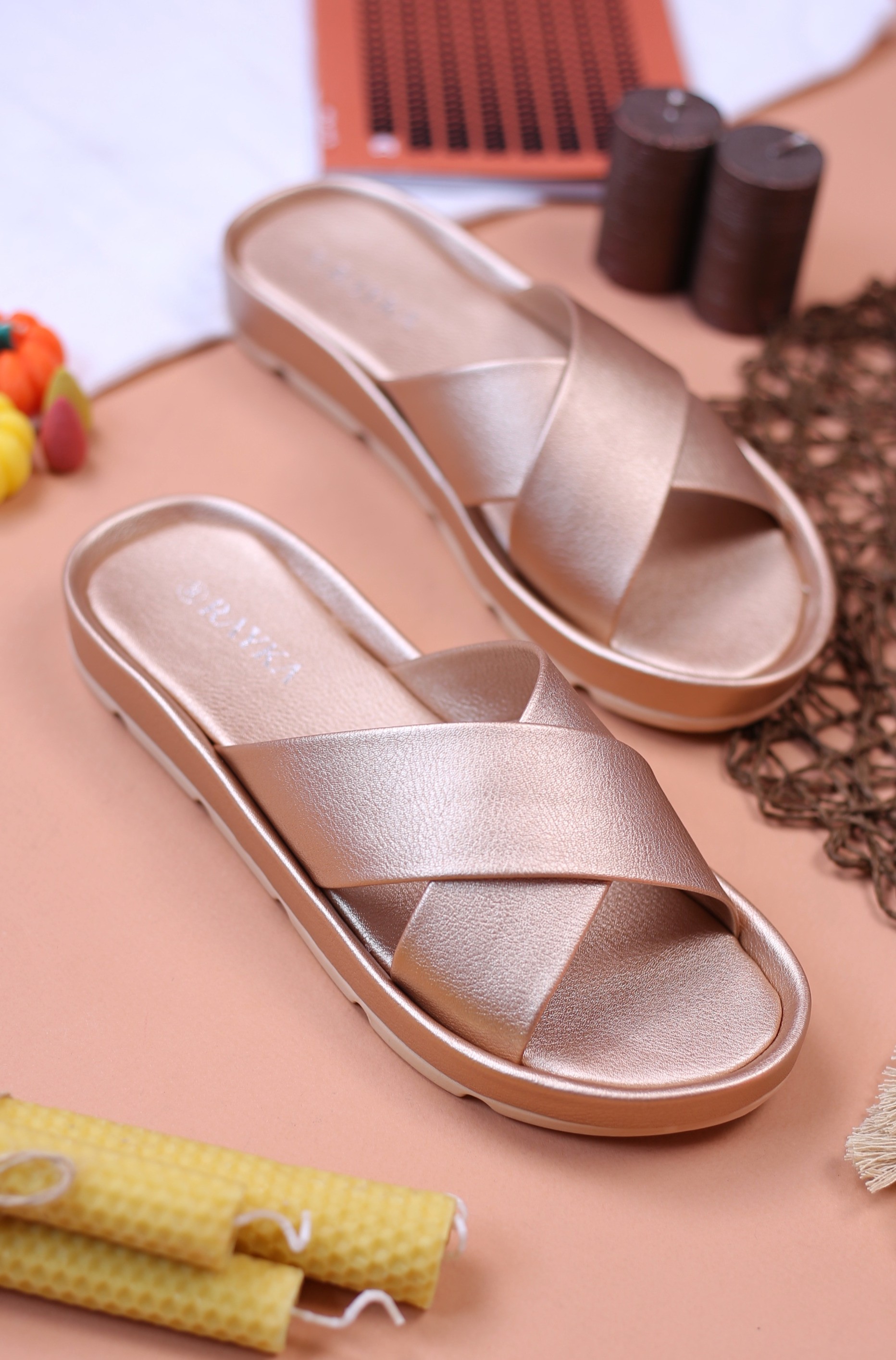 کفش صندل زنانه روفرشی رویال فوم