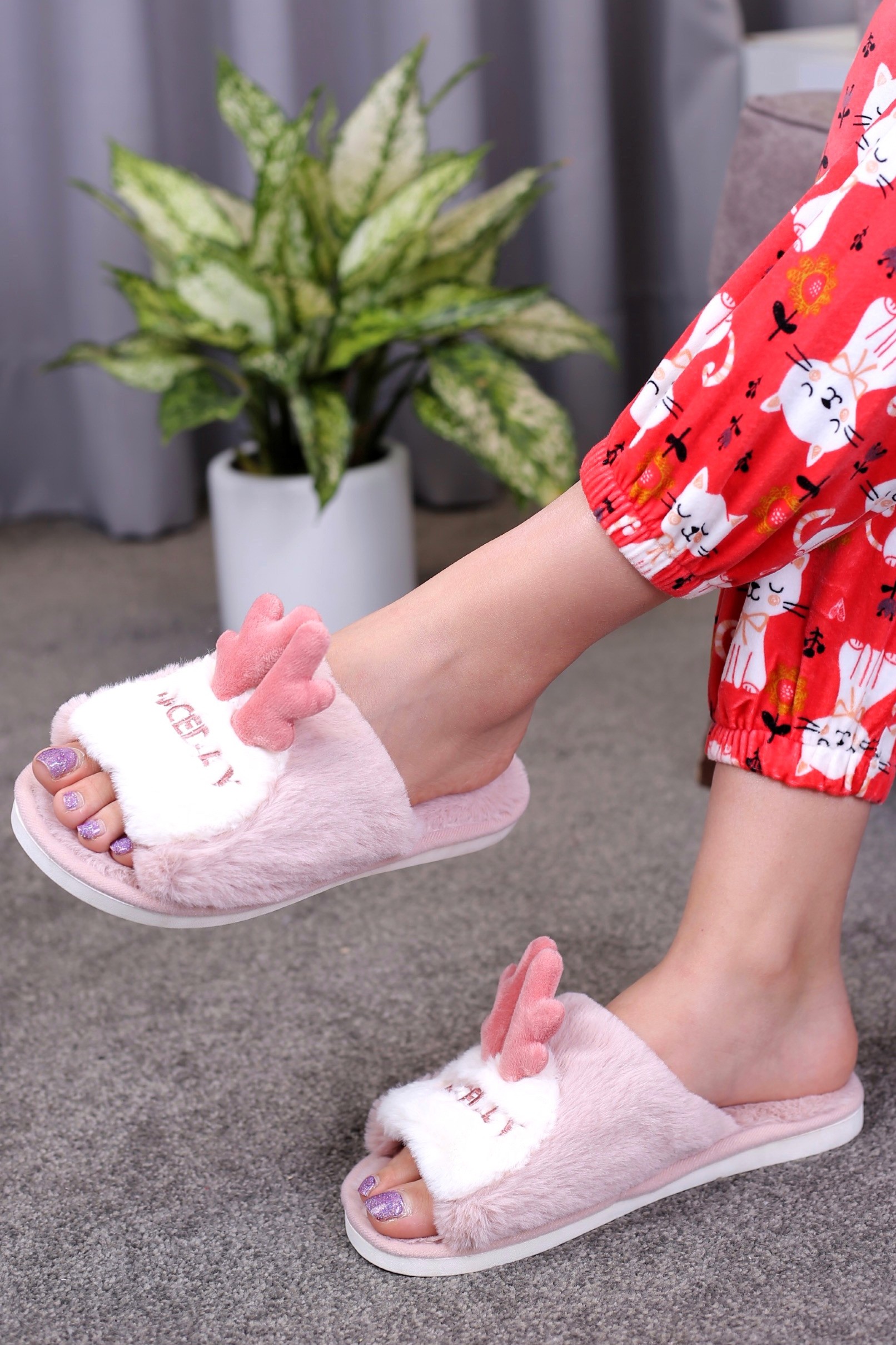 پاپوش زنانه روفرشی نیکدی