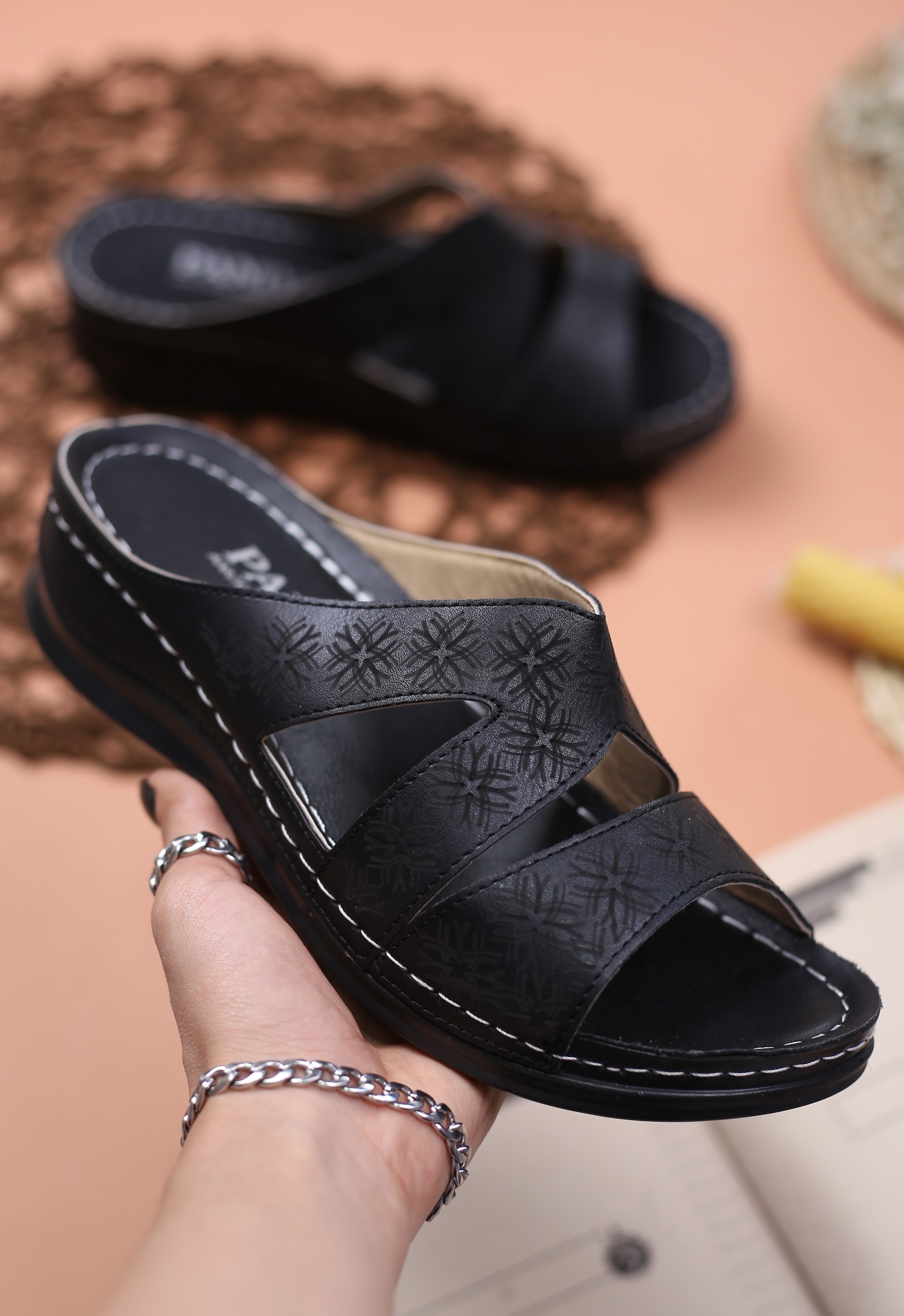 کفش صندل زنانه روفرشی کد 651