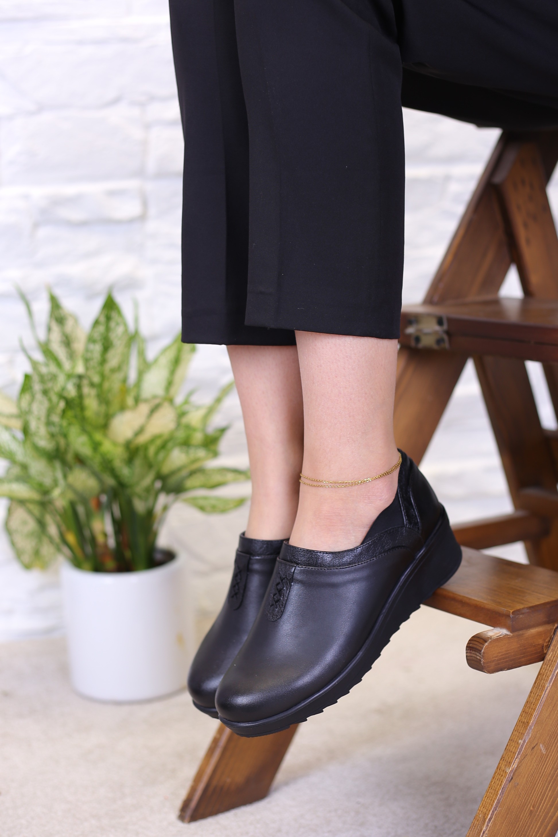 کفش پرسنلی زنانه سی شاتل