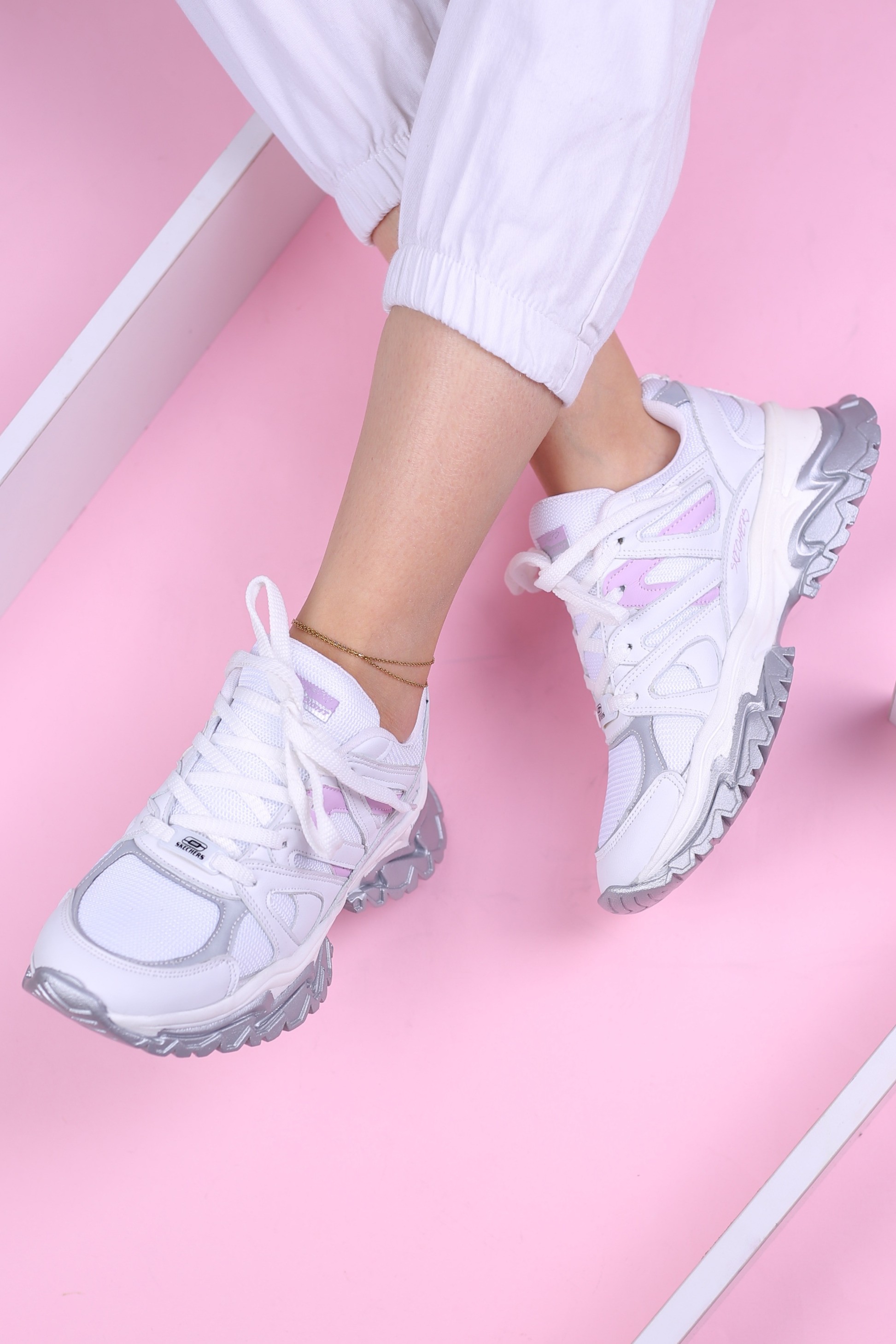 کفش اسپرت زنانه اسکیچرز 211