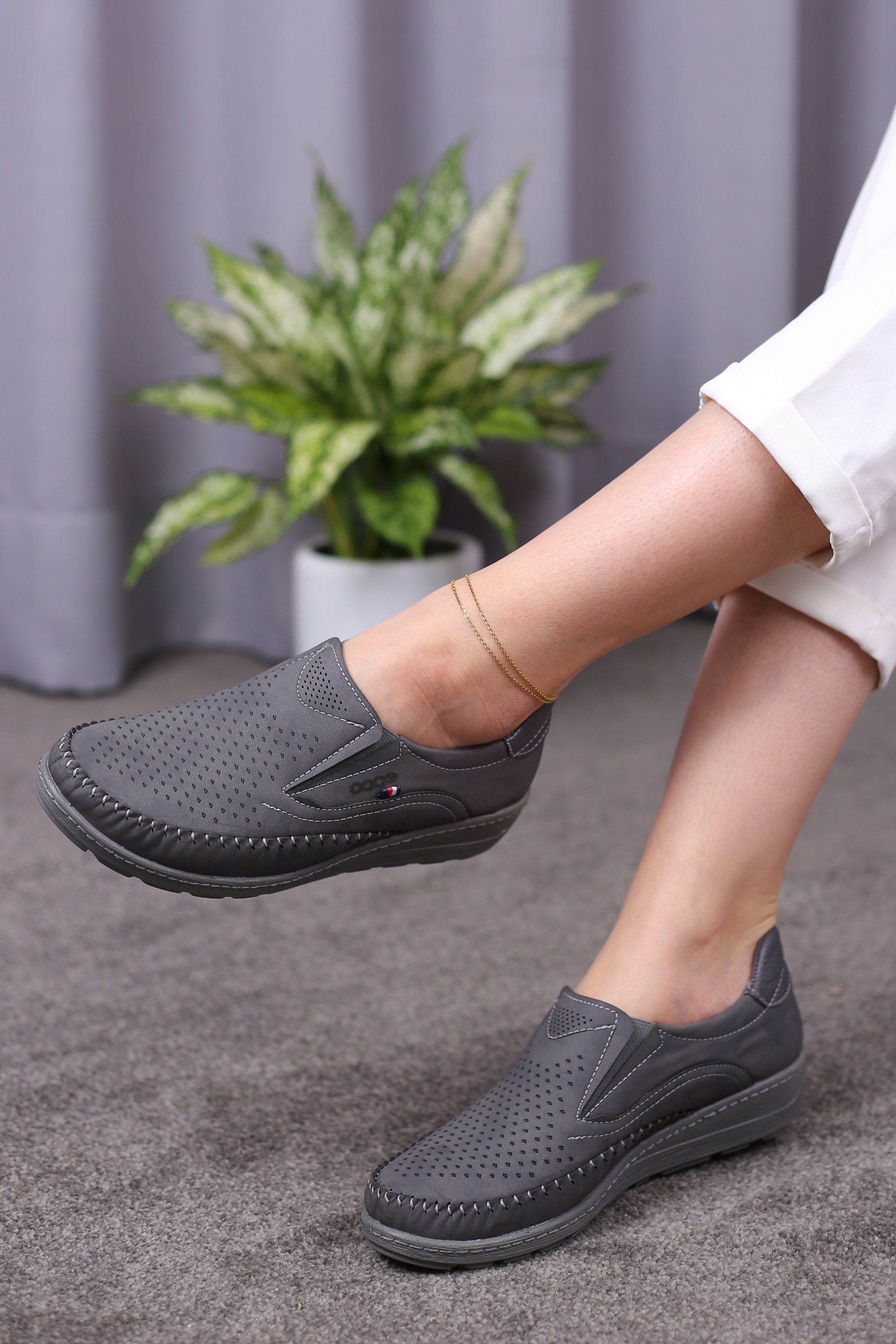 کفش پرسنلی زنانه اکولایزر