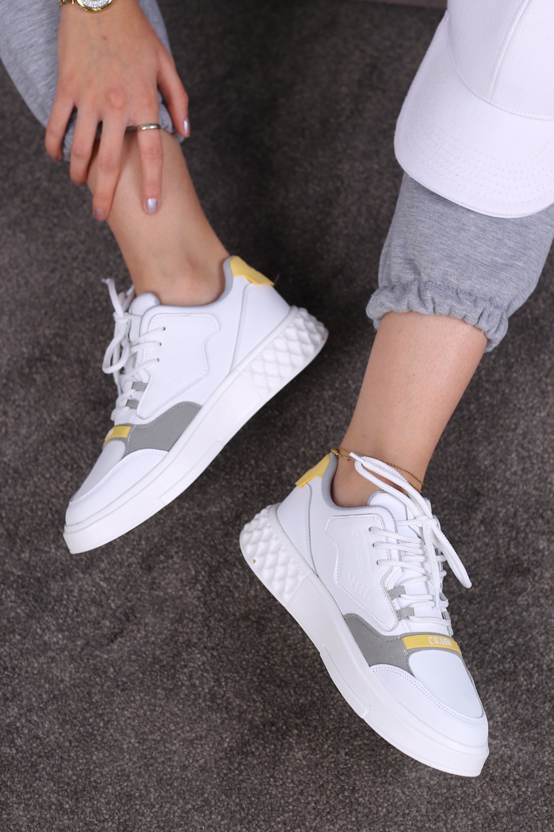 کفش اسپرت زنانه لروکس