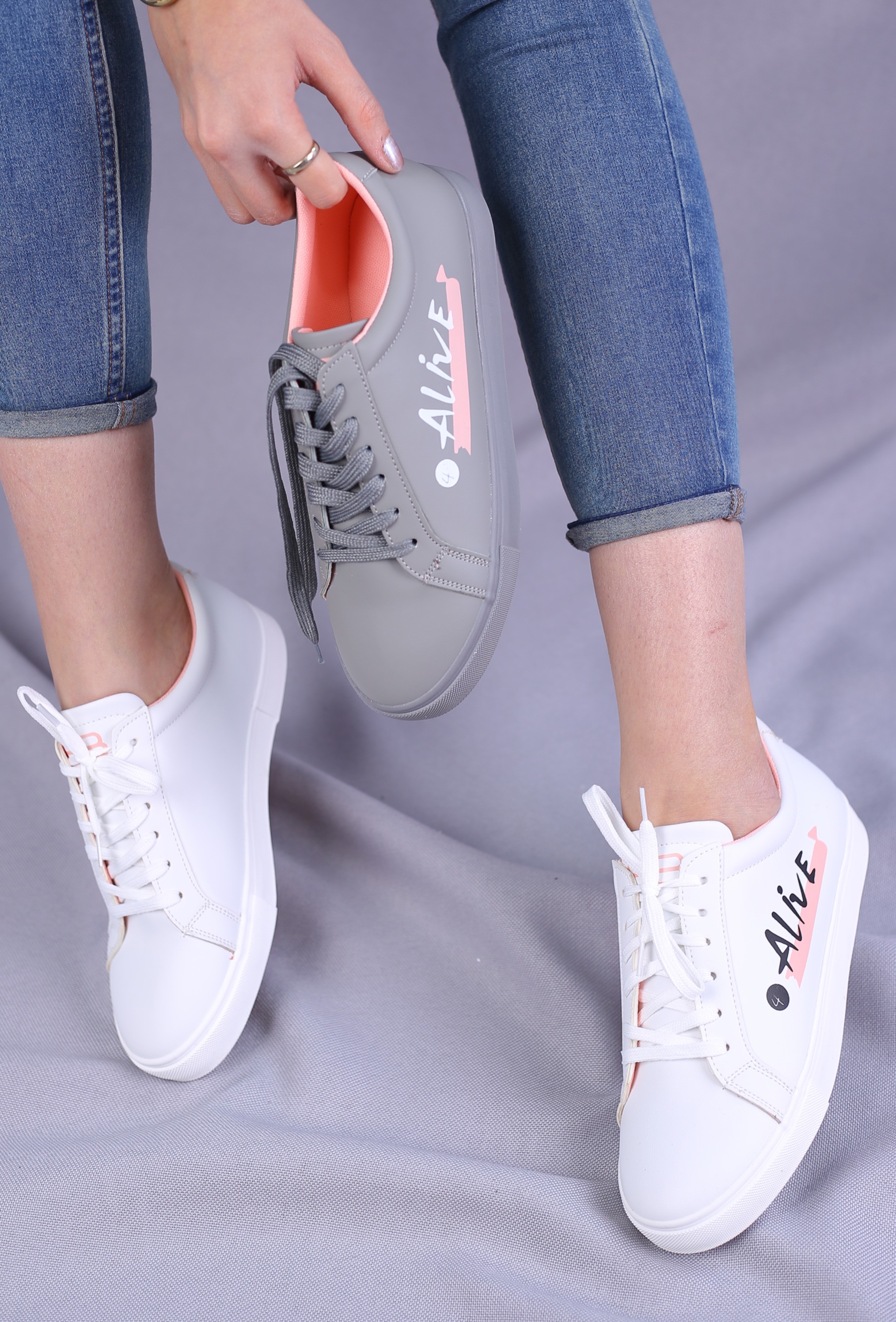 کفش اسپرت زنانه لایو