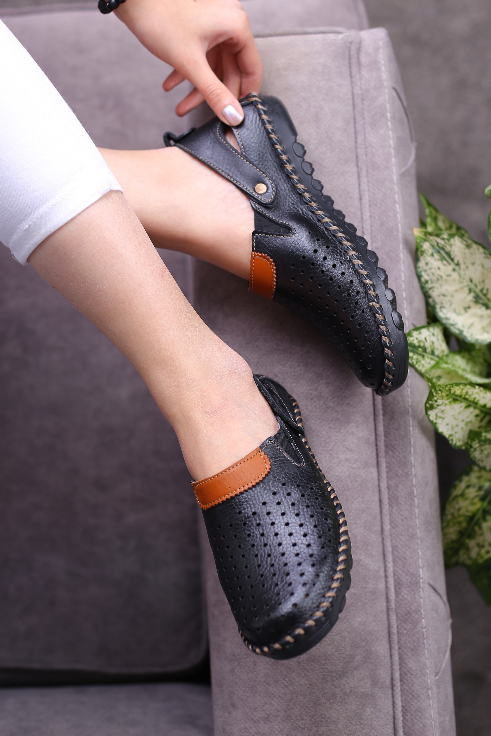 کفش کالج چرم زنانه B5 مهسا