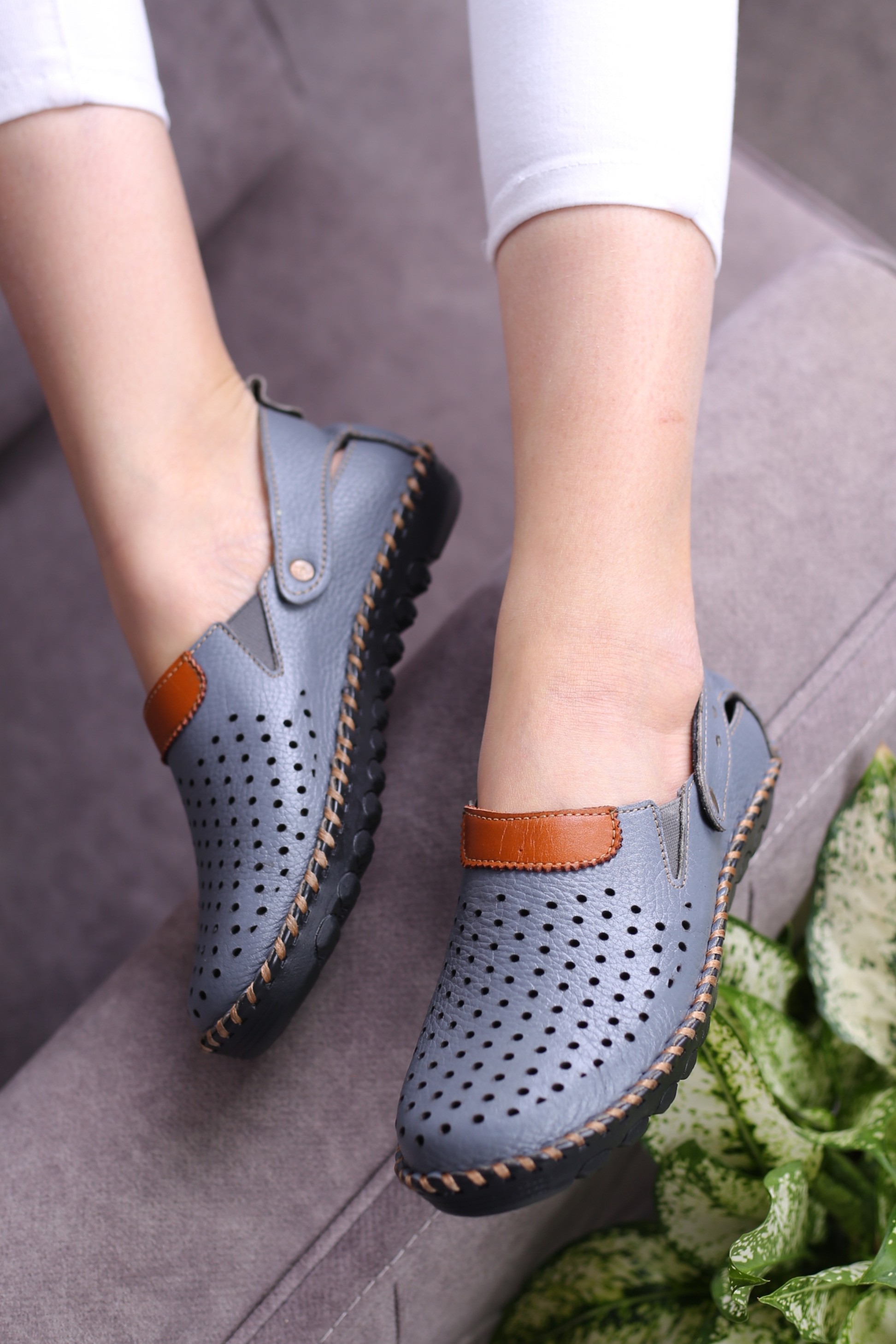 کفش کالج چرم زنانه B5 مهسا