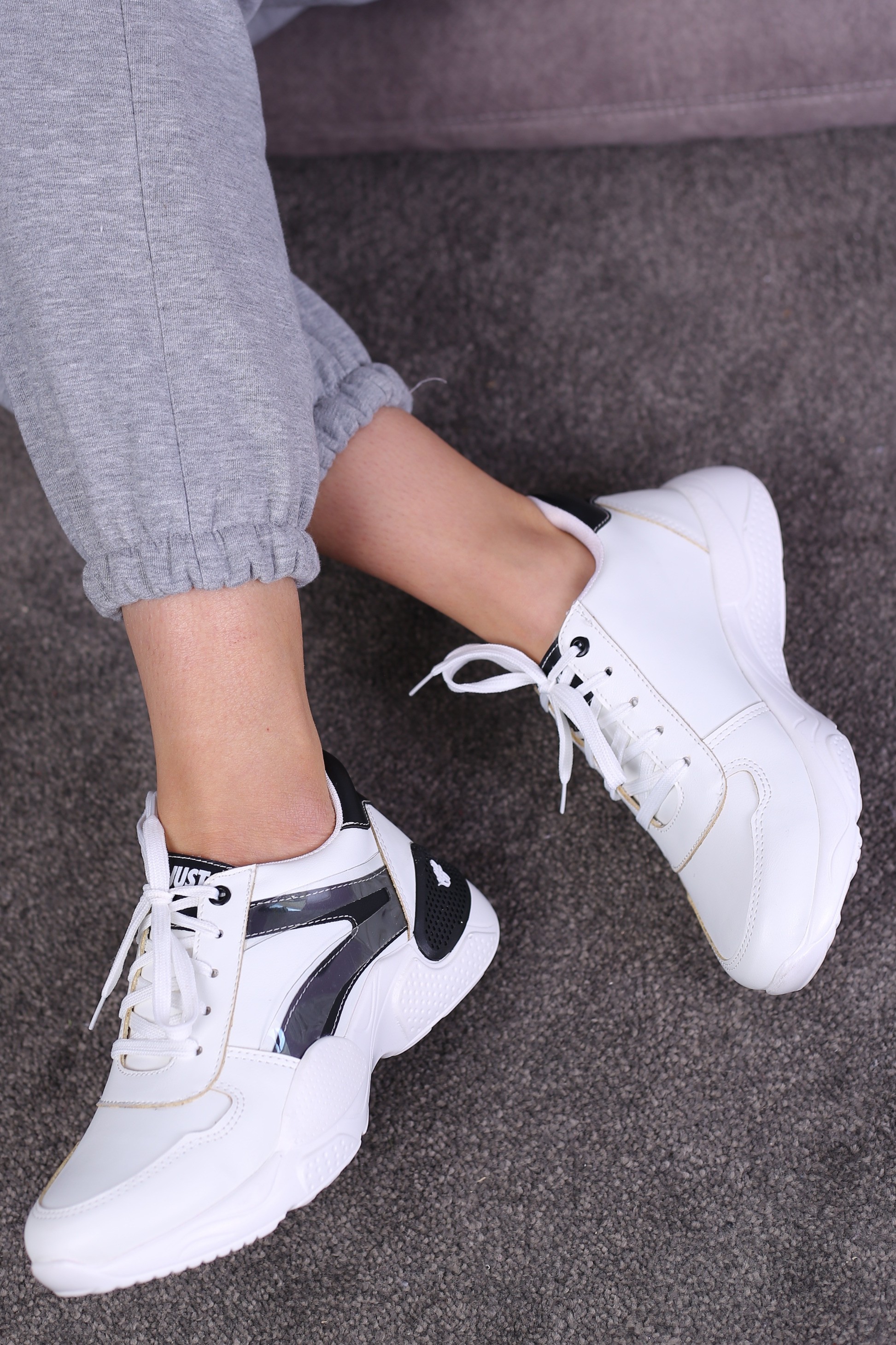 کفش اسپرت زنانه تایگر