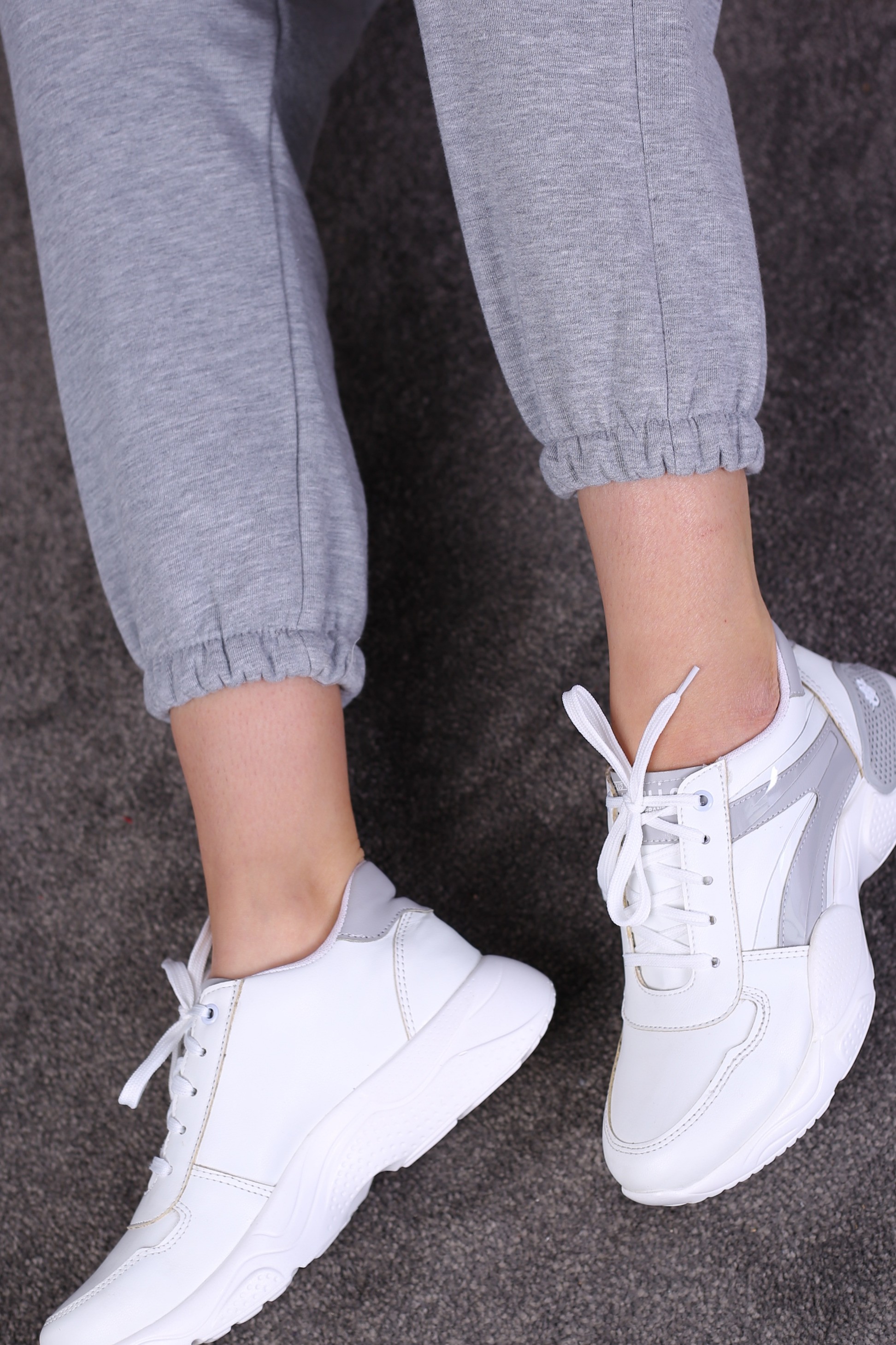 کفش اسپرت زنانه تایگر