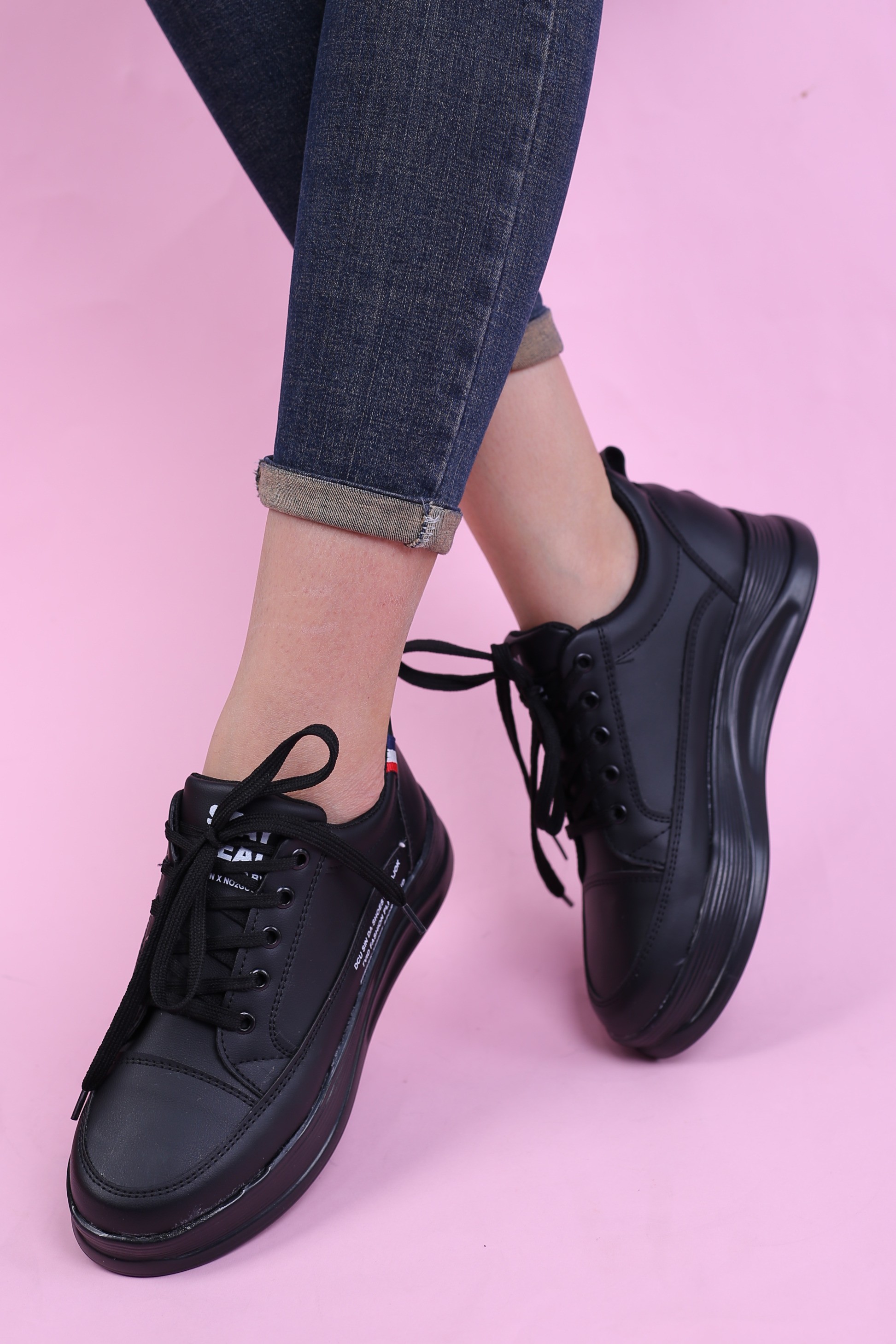 کفش اسپرت زنانه تامی پرچمی