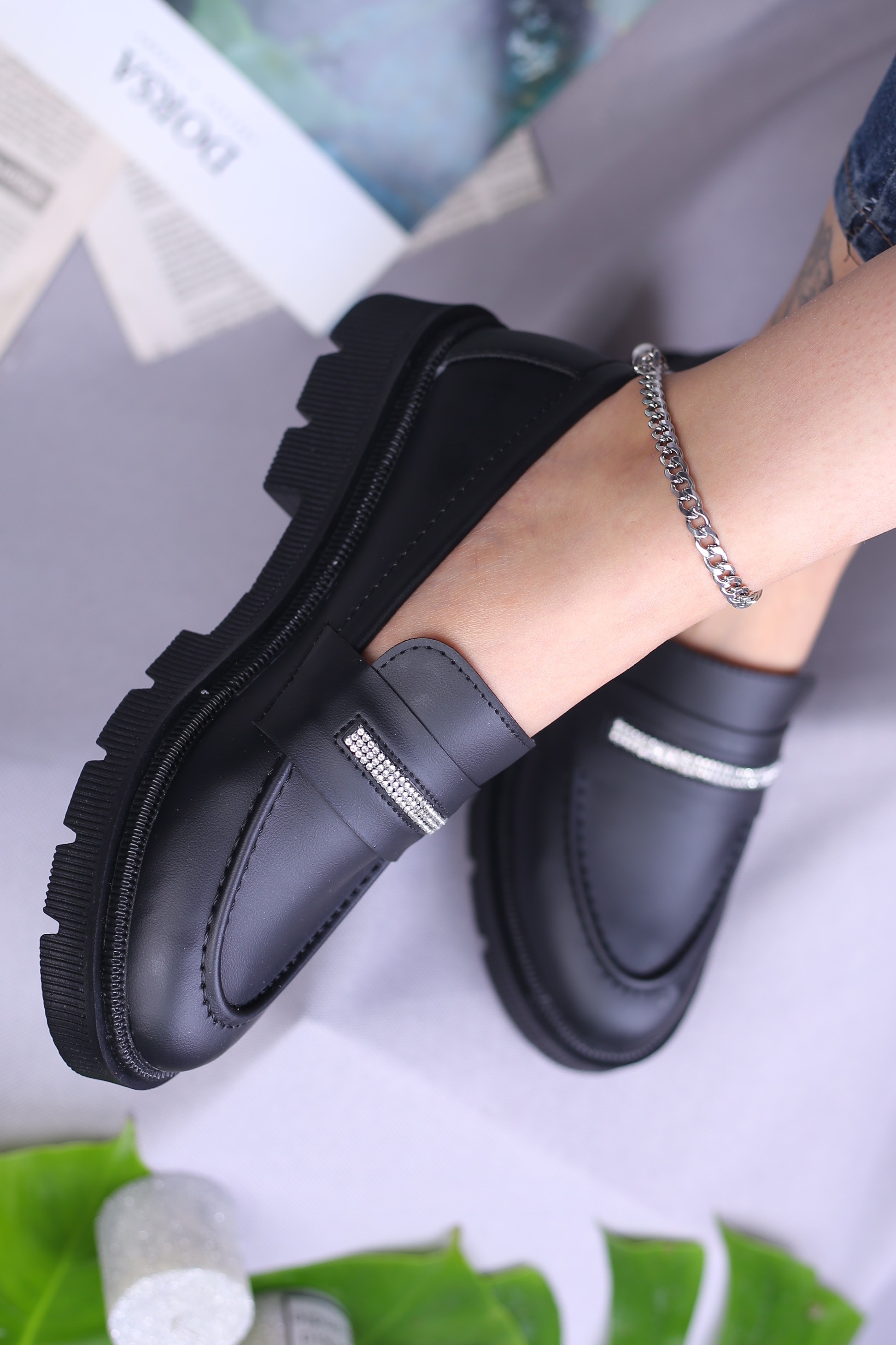 کفش کالج زنانه نگینی