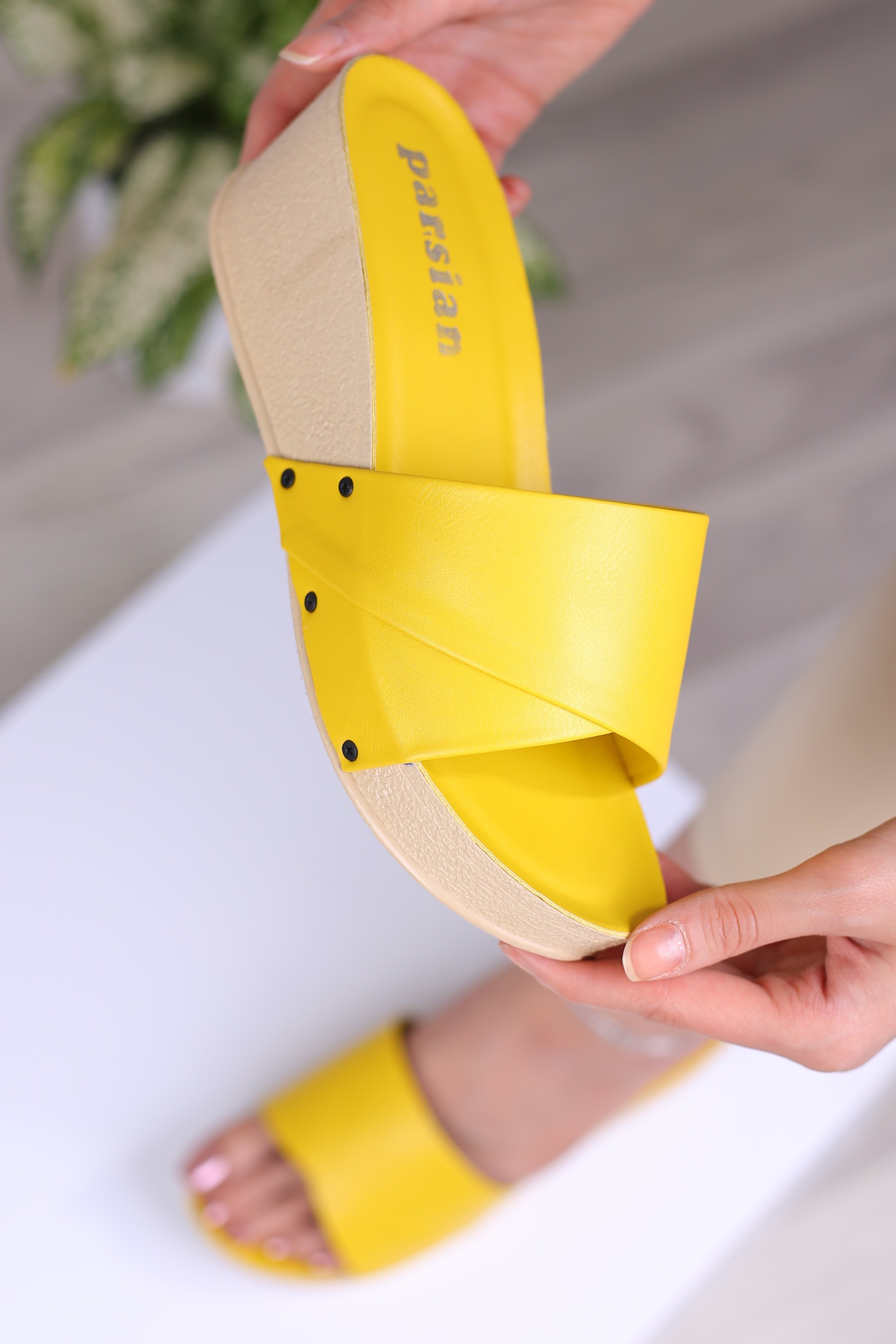 صندل زنانه روفرشی کد 2020