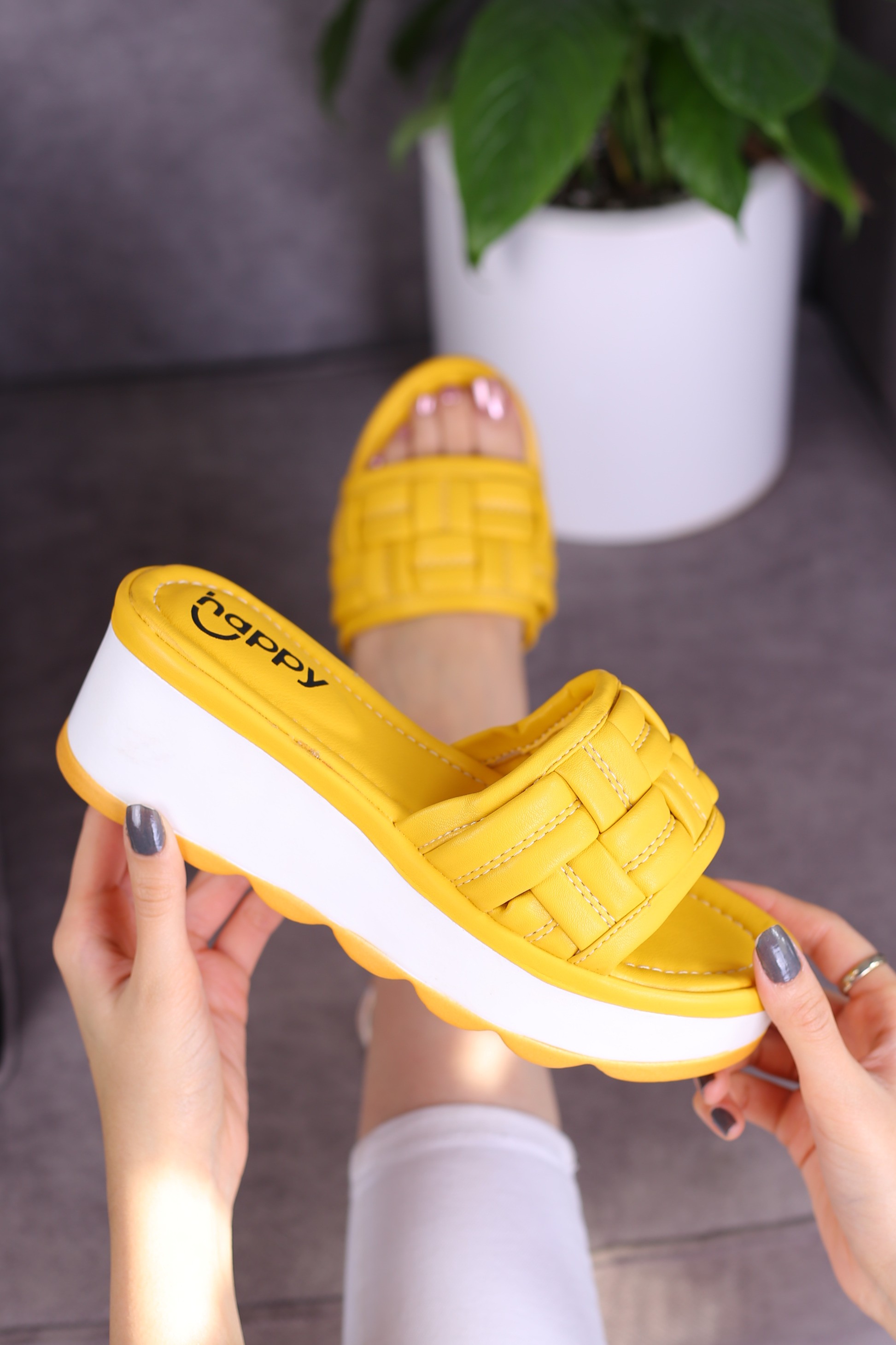 کفش صندل زنانه روفرشی آیلین