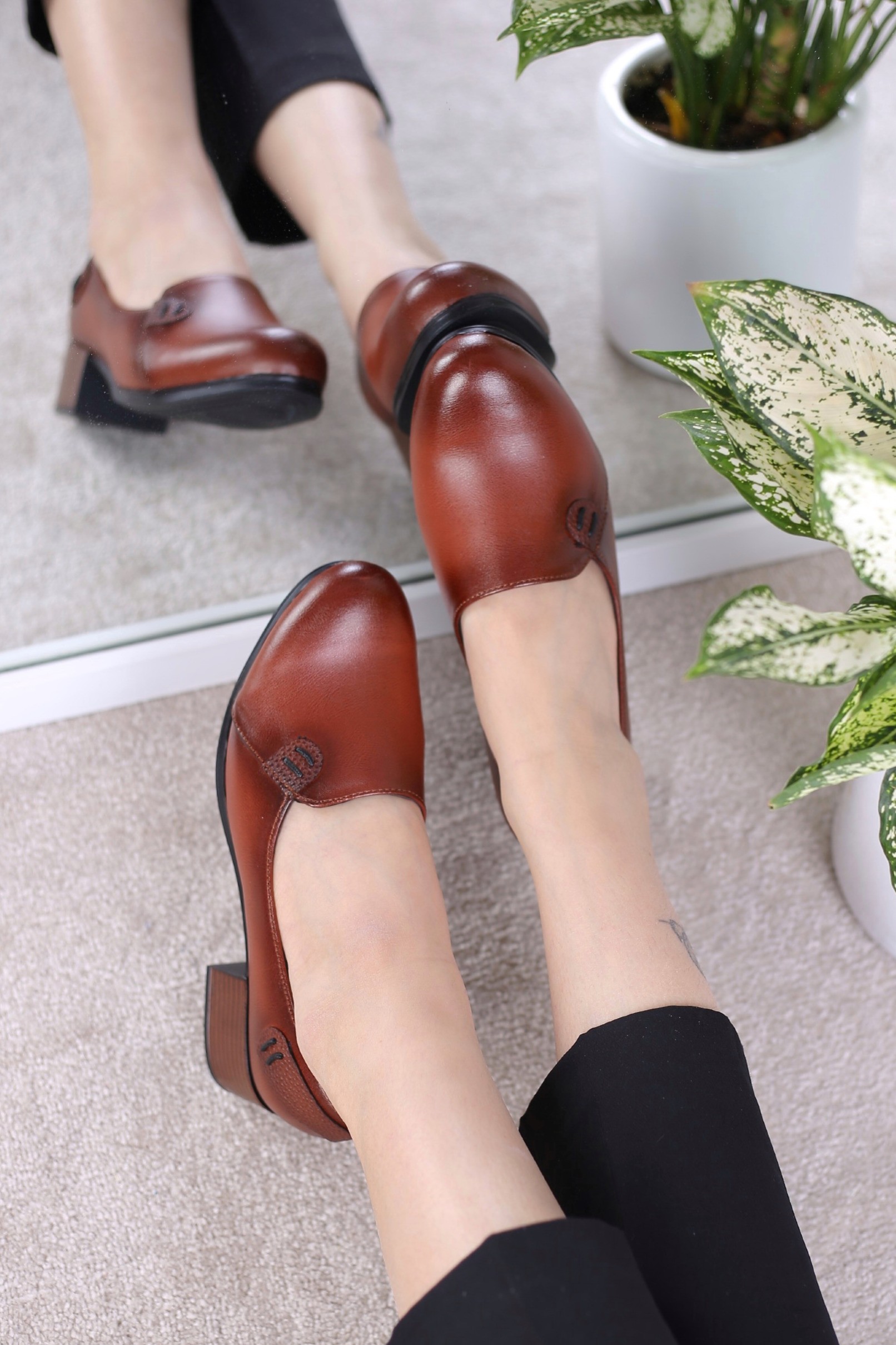 کفش زنانه پرسنلی ژانت 118 عسلی