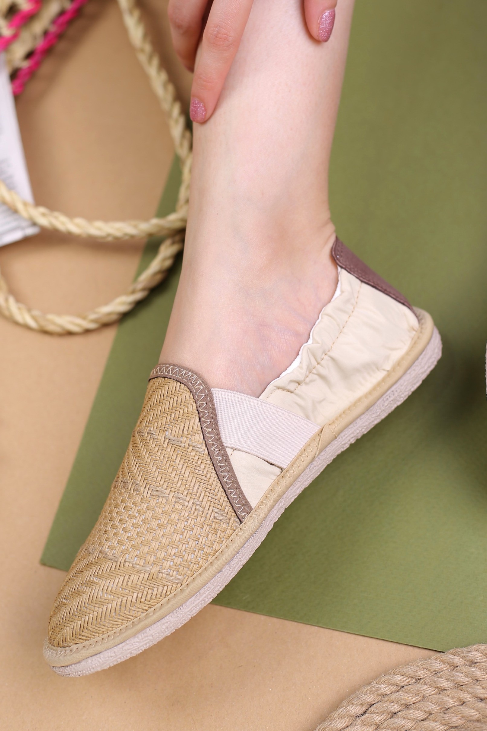 کالج زنانه دو کش حصیری