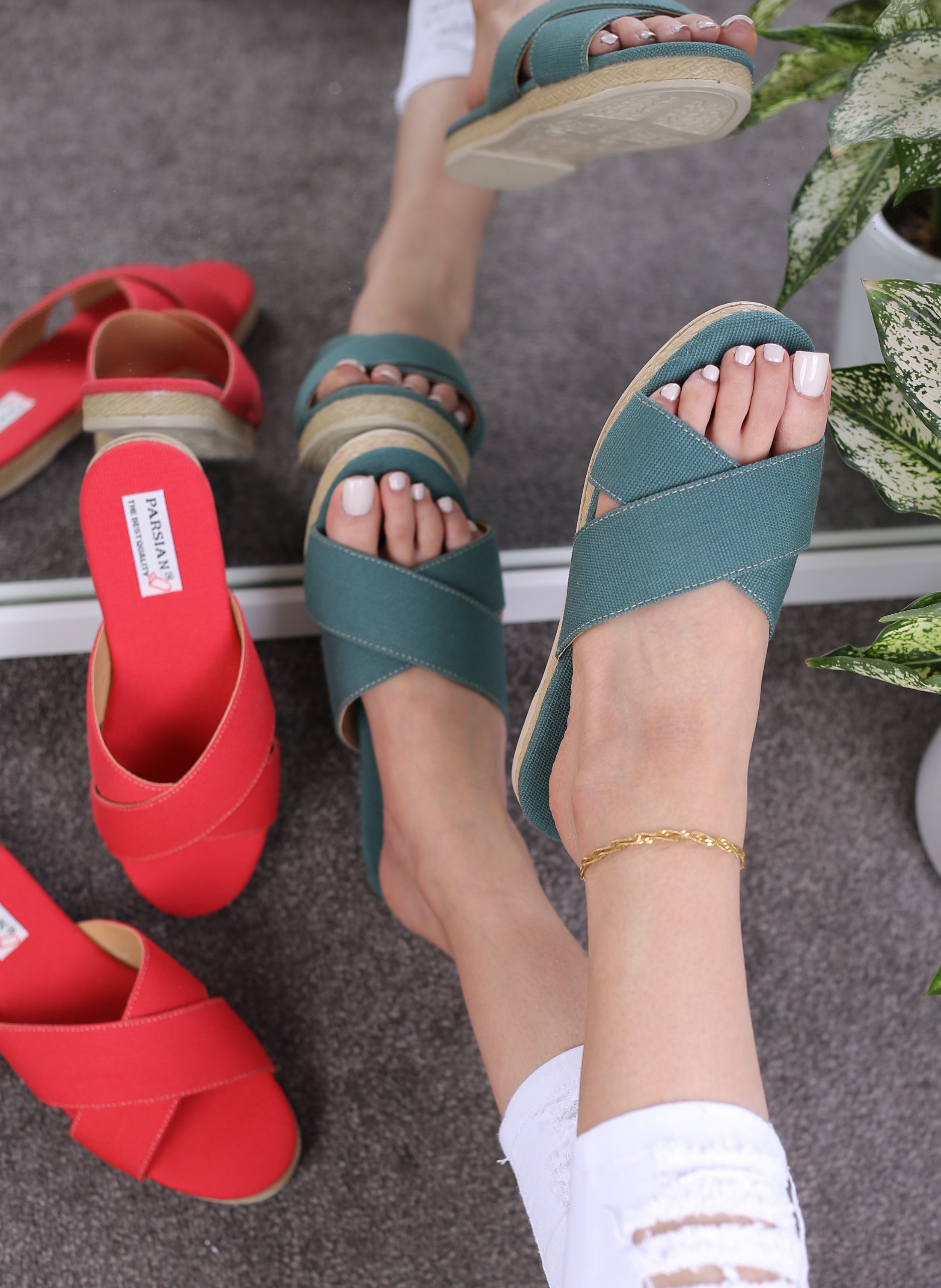 کفش صندل زنانه روفرشی ضربدری هلسا