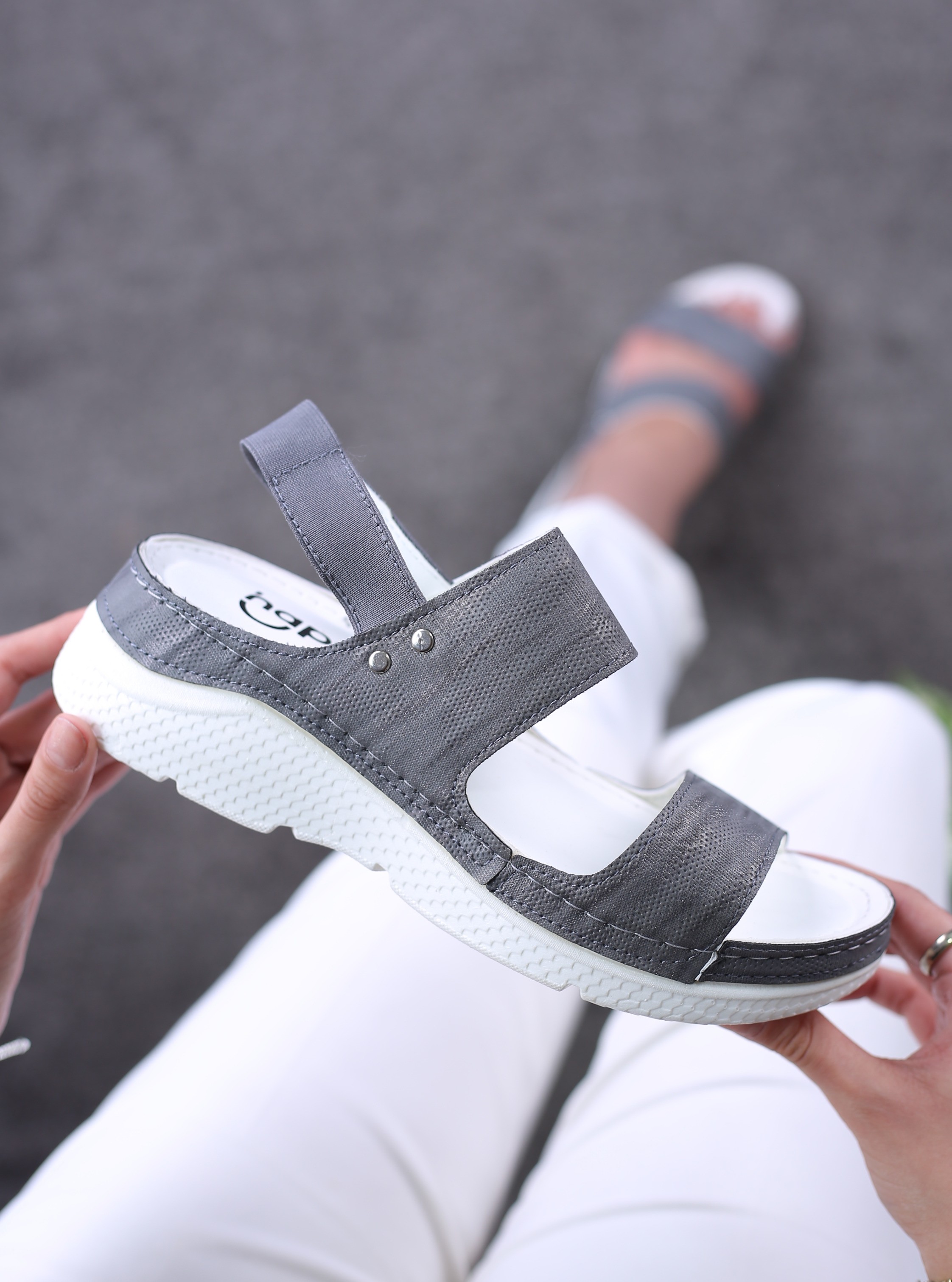 کفش صندل زنانه رکابدار تابستانی لیانا