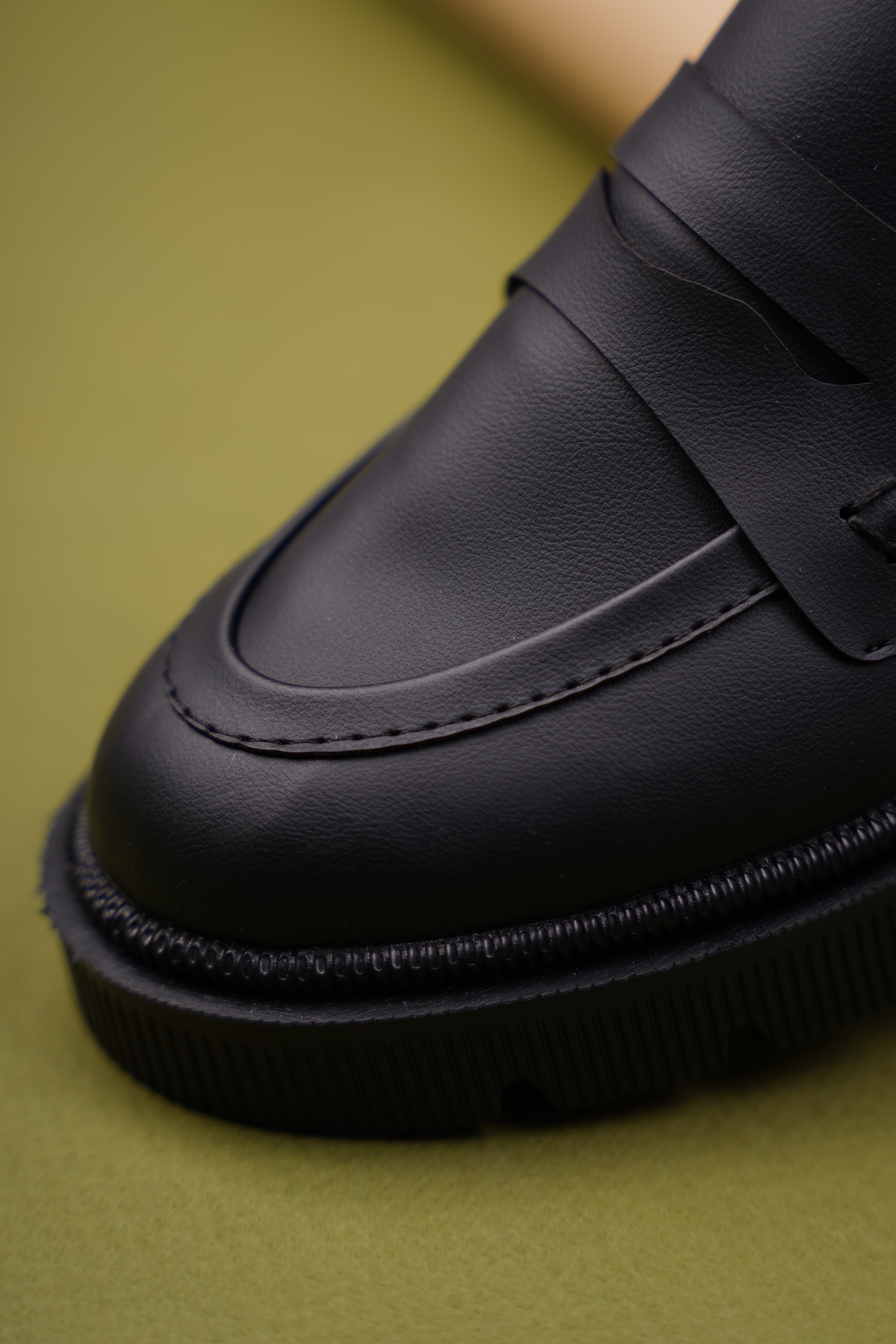 کفش کالج زنانه ساعتی