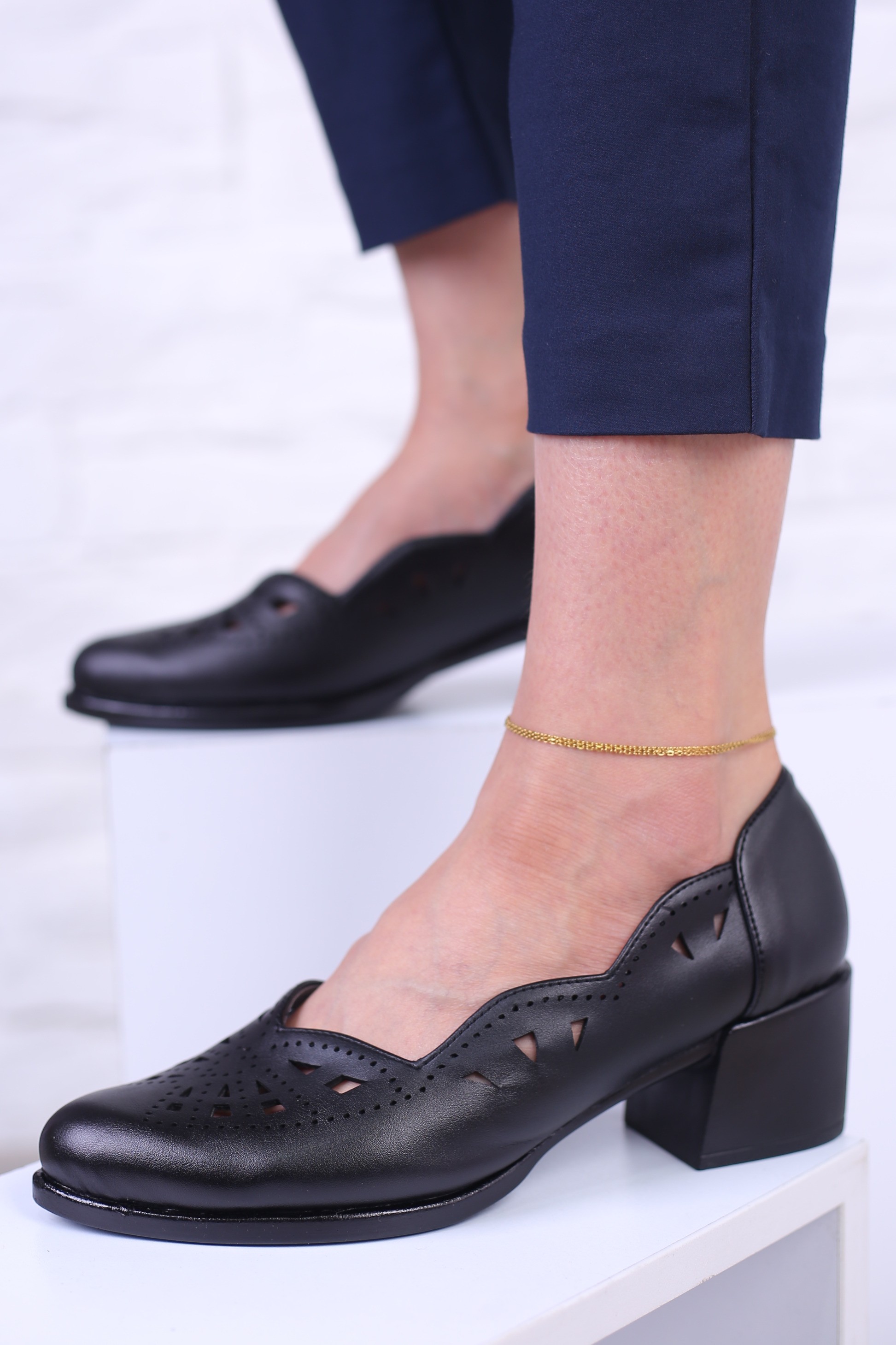 کفش پرسنلی زنانه ساتین