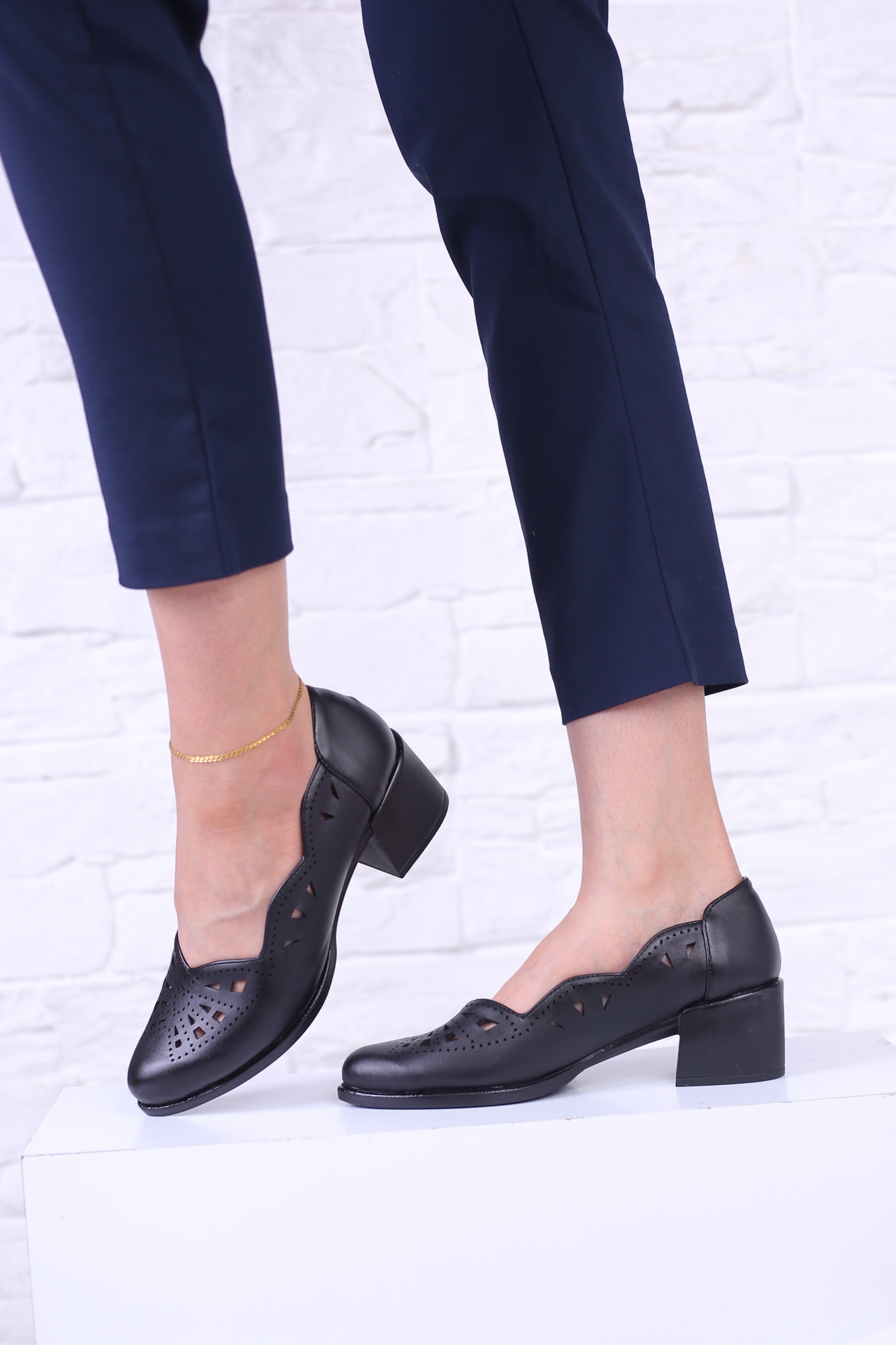 کفش پرسنلی زنانه ساتین