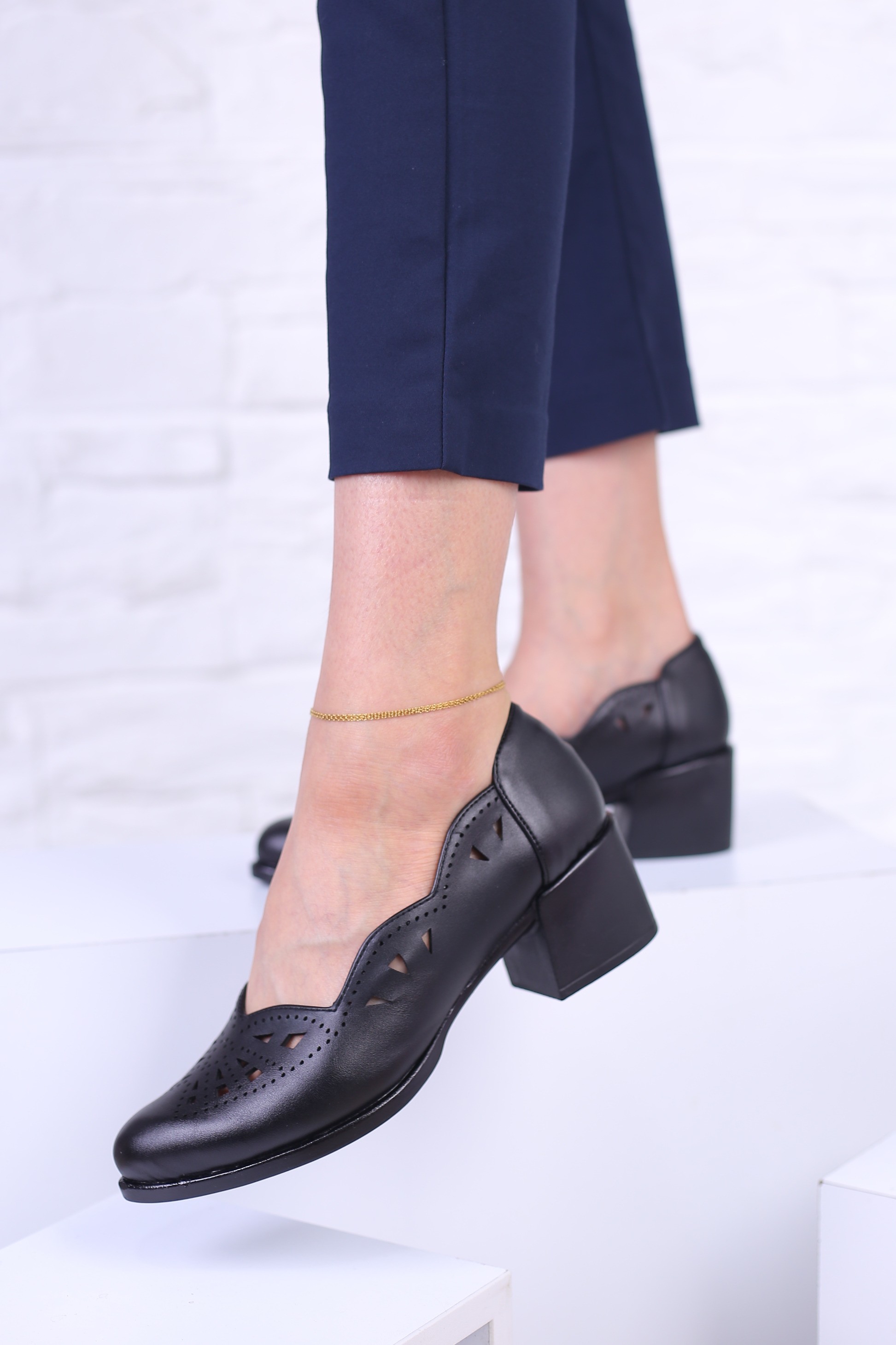 کفش پرسنلی زنانه ساتین