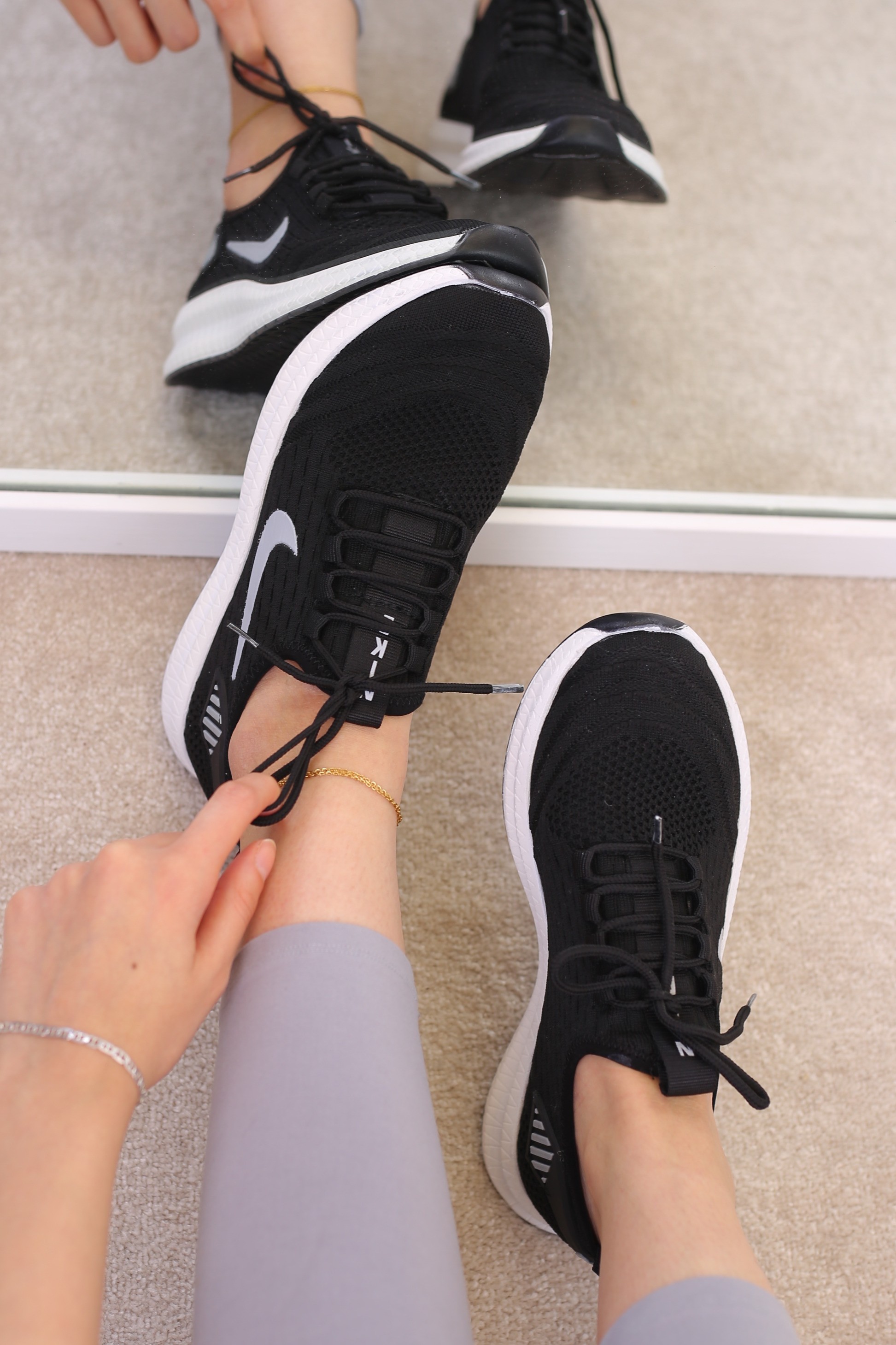 کفش اسپرت زنانه بافتی