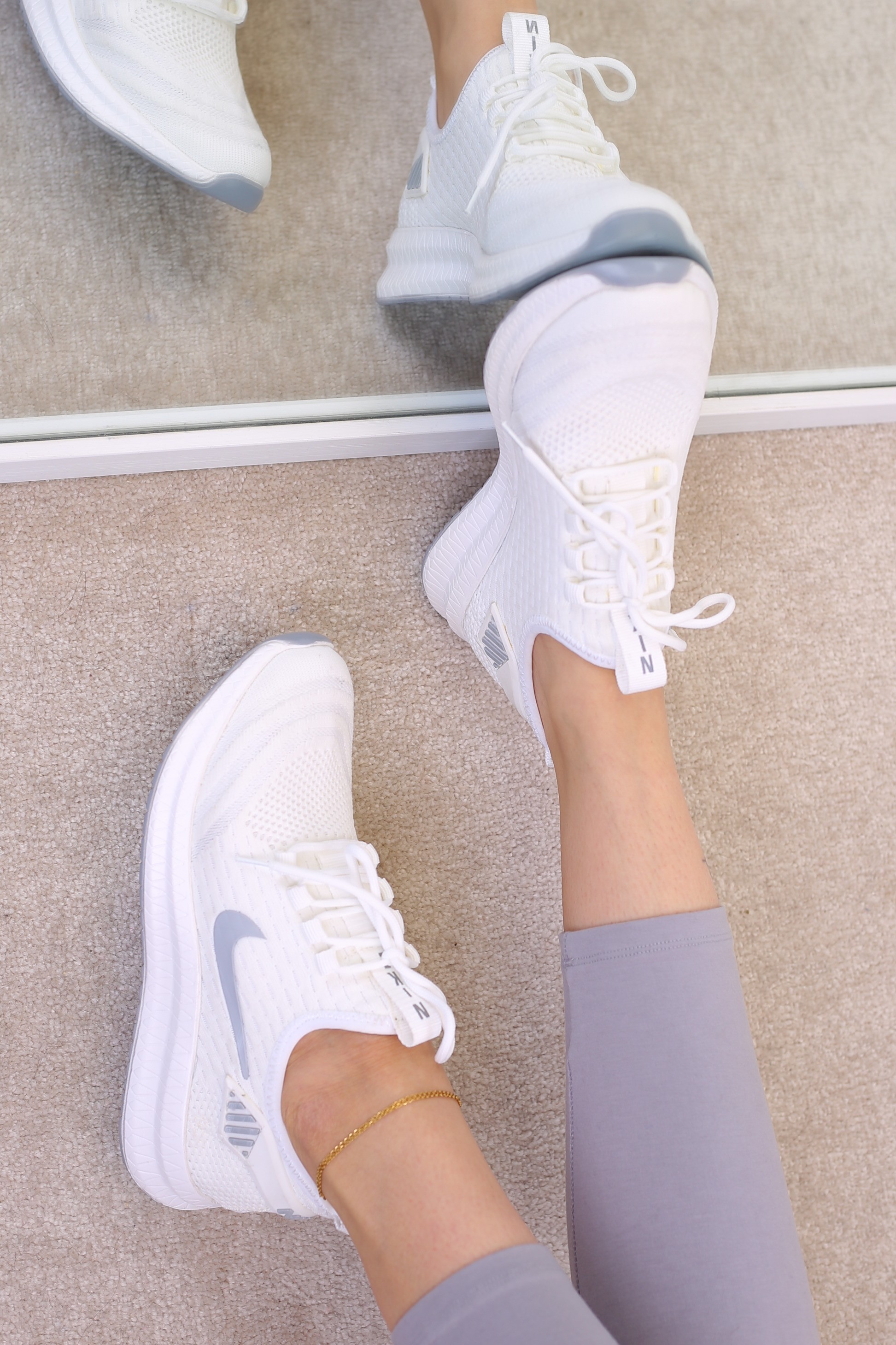 کفش اسپرت زنانه بافتی