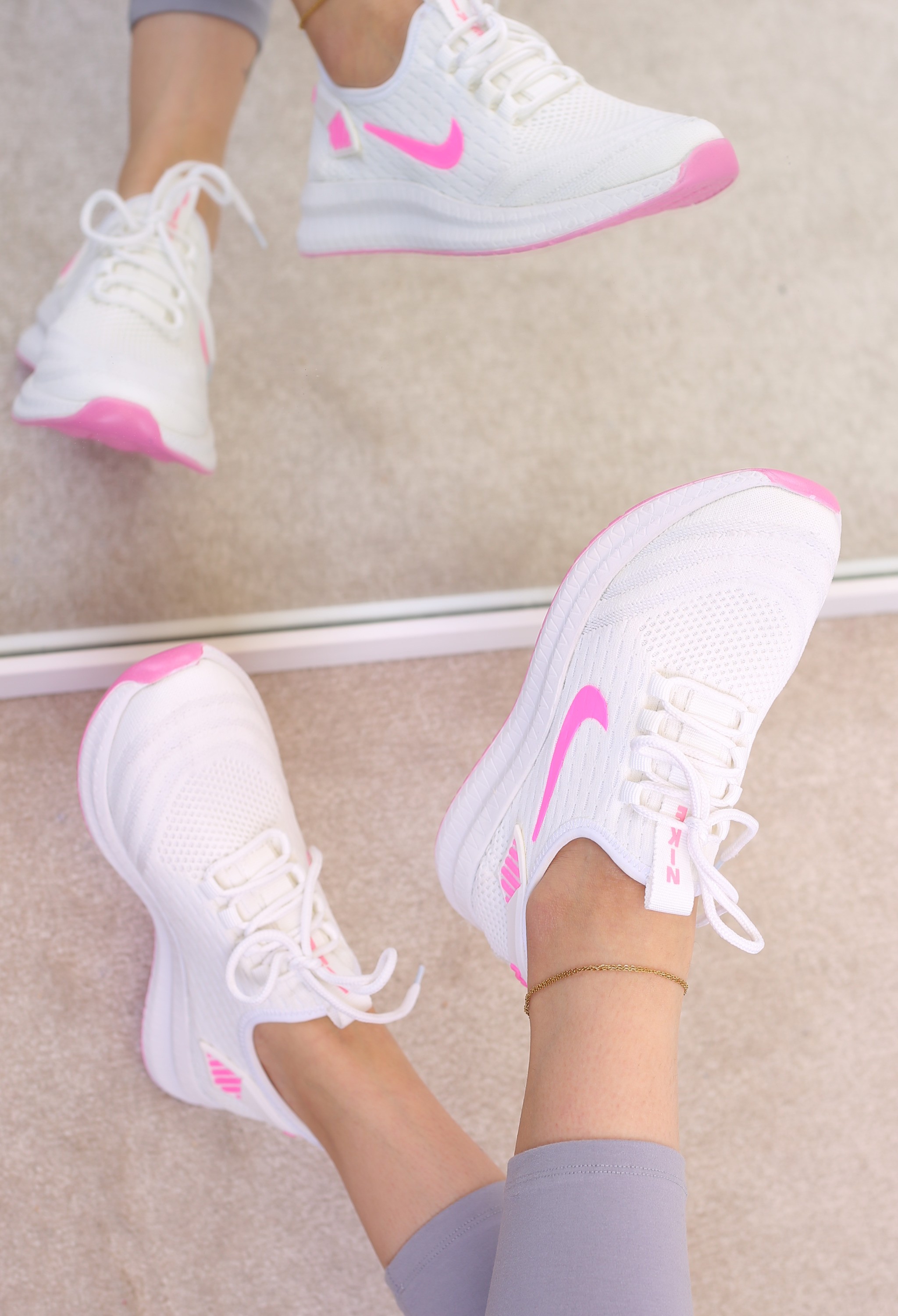 کفش اسپرت زنانه بافتی