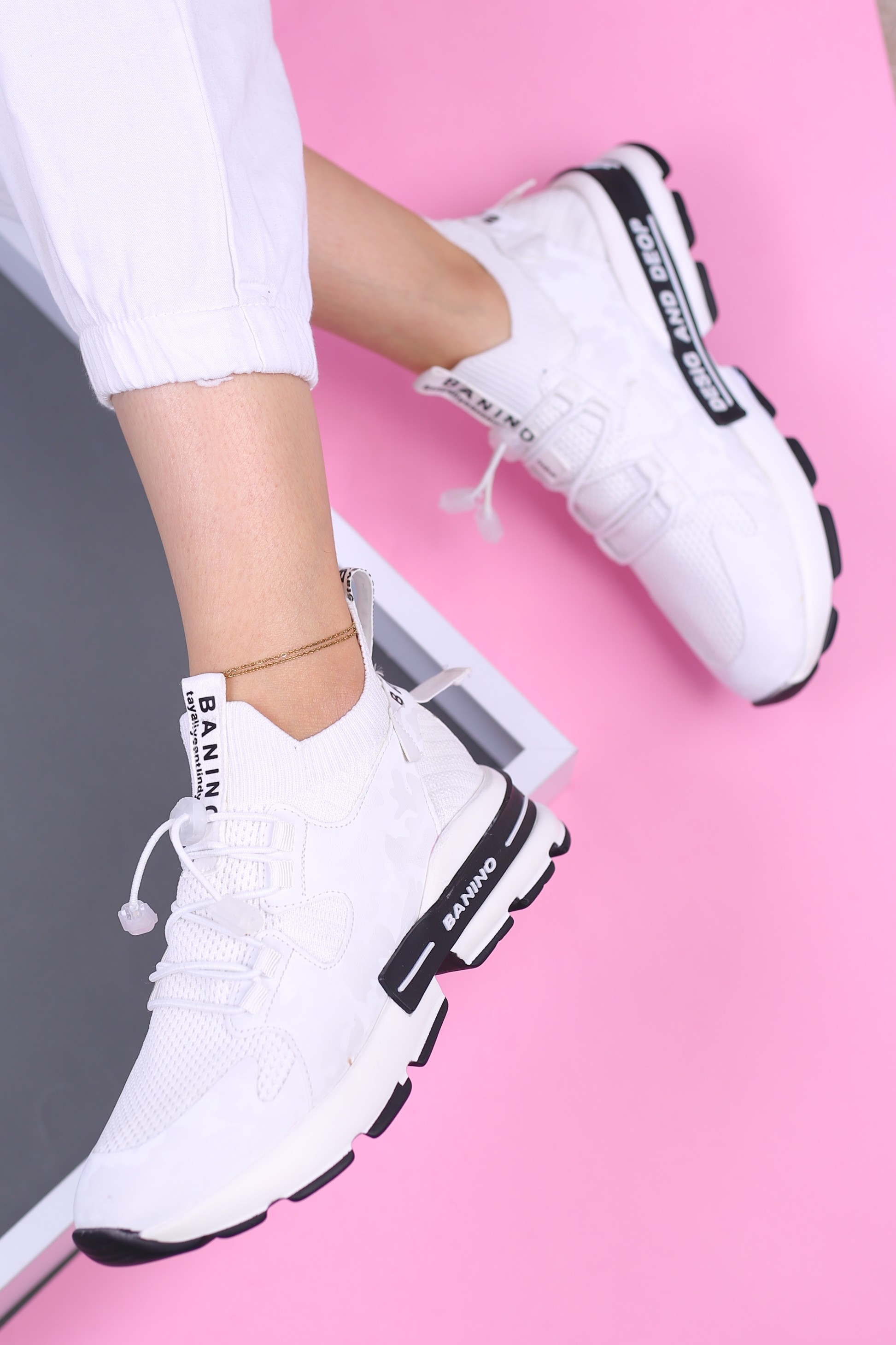 کفش اسپرت زنانه بالنسیاگا چریکی