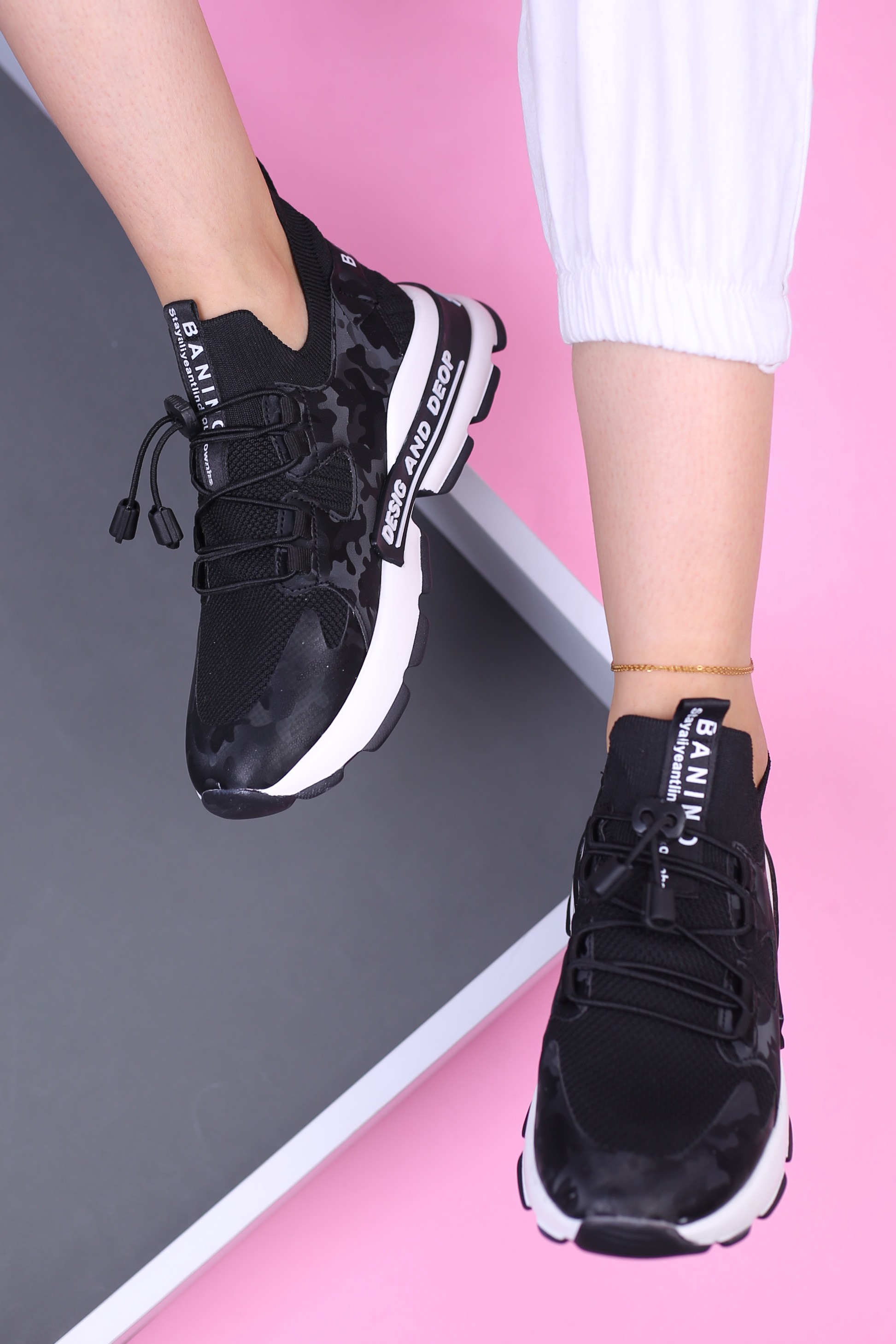 کفش اسپرت زنانه بالنسیاگا چریکی