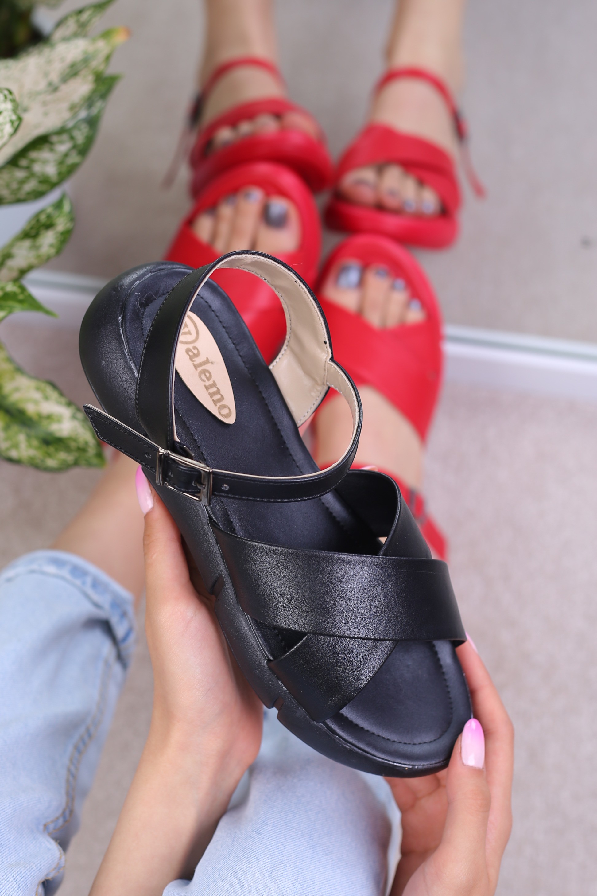 کفش صندل زنانه رکابدار تابستانی شادن