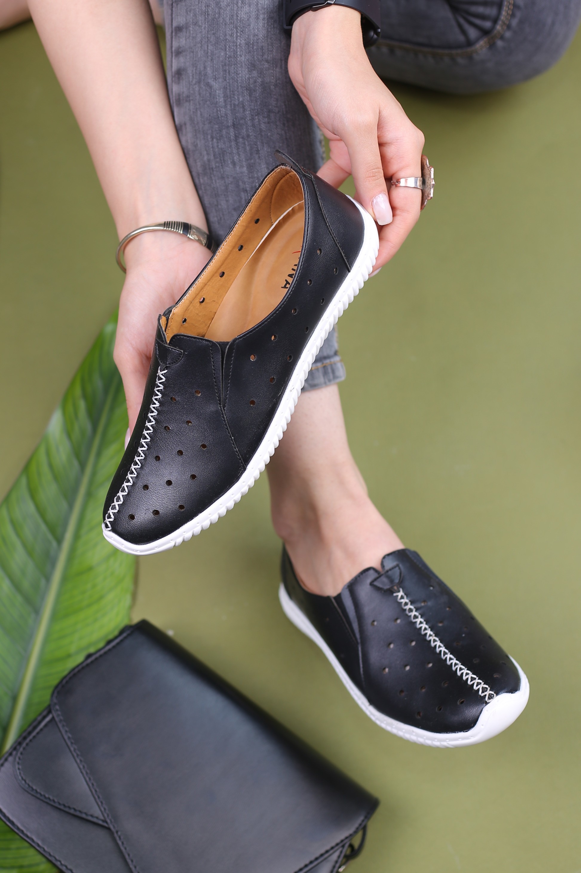 کفش پرسنلی زنانه ندا