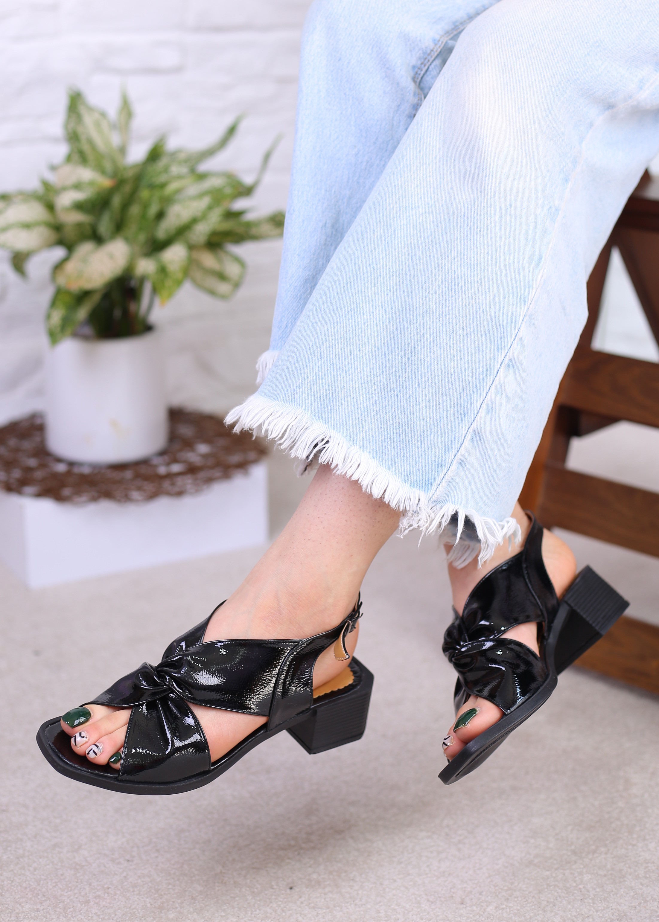 کفش صندل زنانه تابستانی پیچک