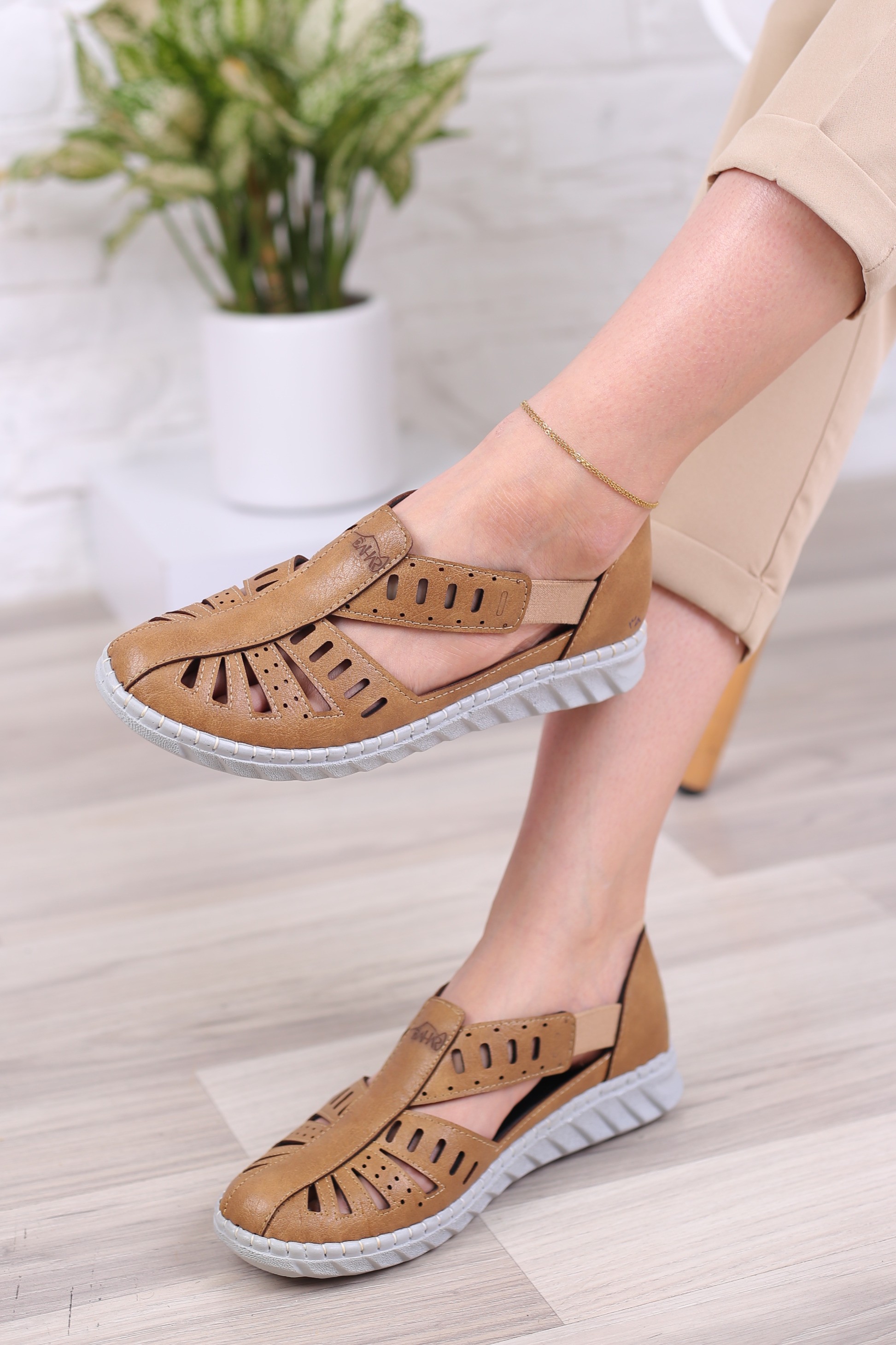 کفش طبی زنانه لیندا