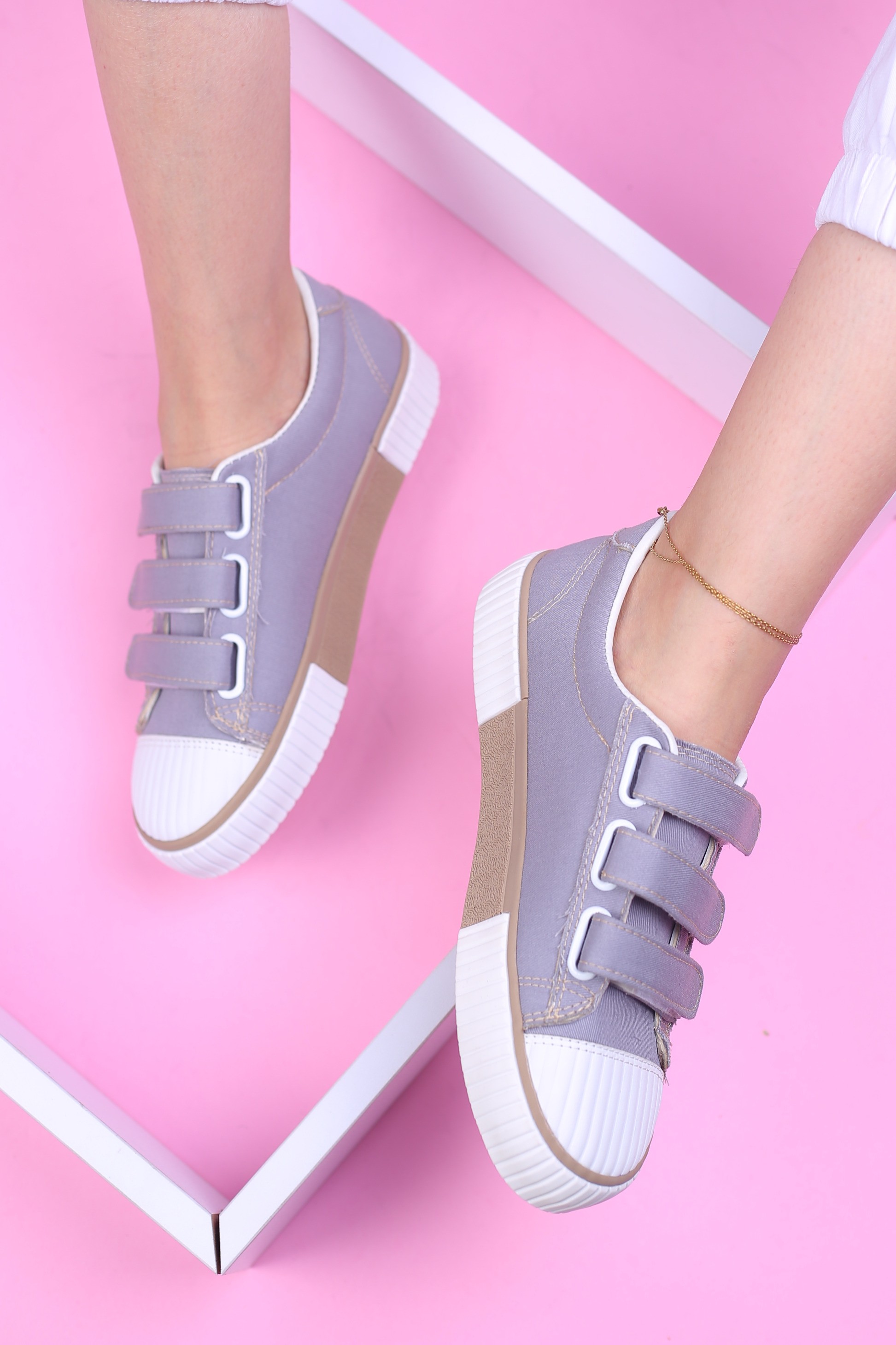 کفش اسپرت زنانه ونس لورا