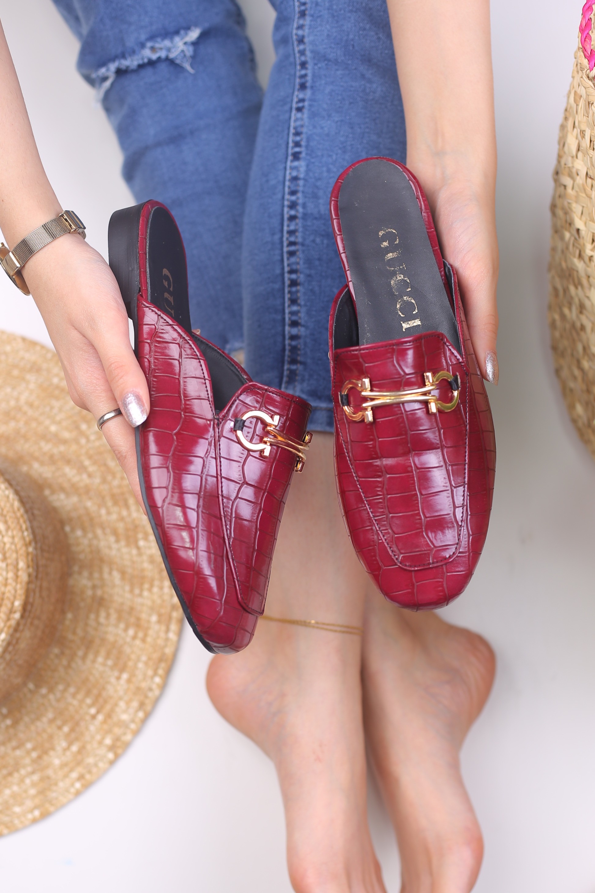 کفش صندل زنانه روفرشی جلو بسته گوچی