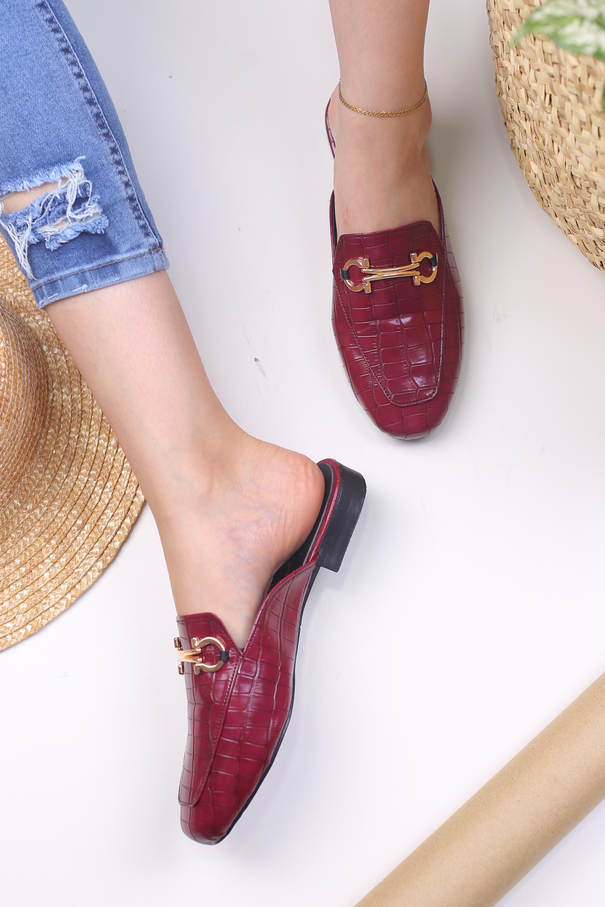 کفش صندل زنانه روفرشی جلو بسته گوچی