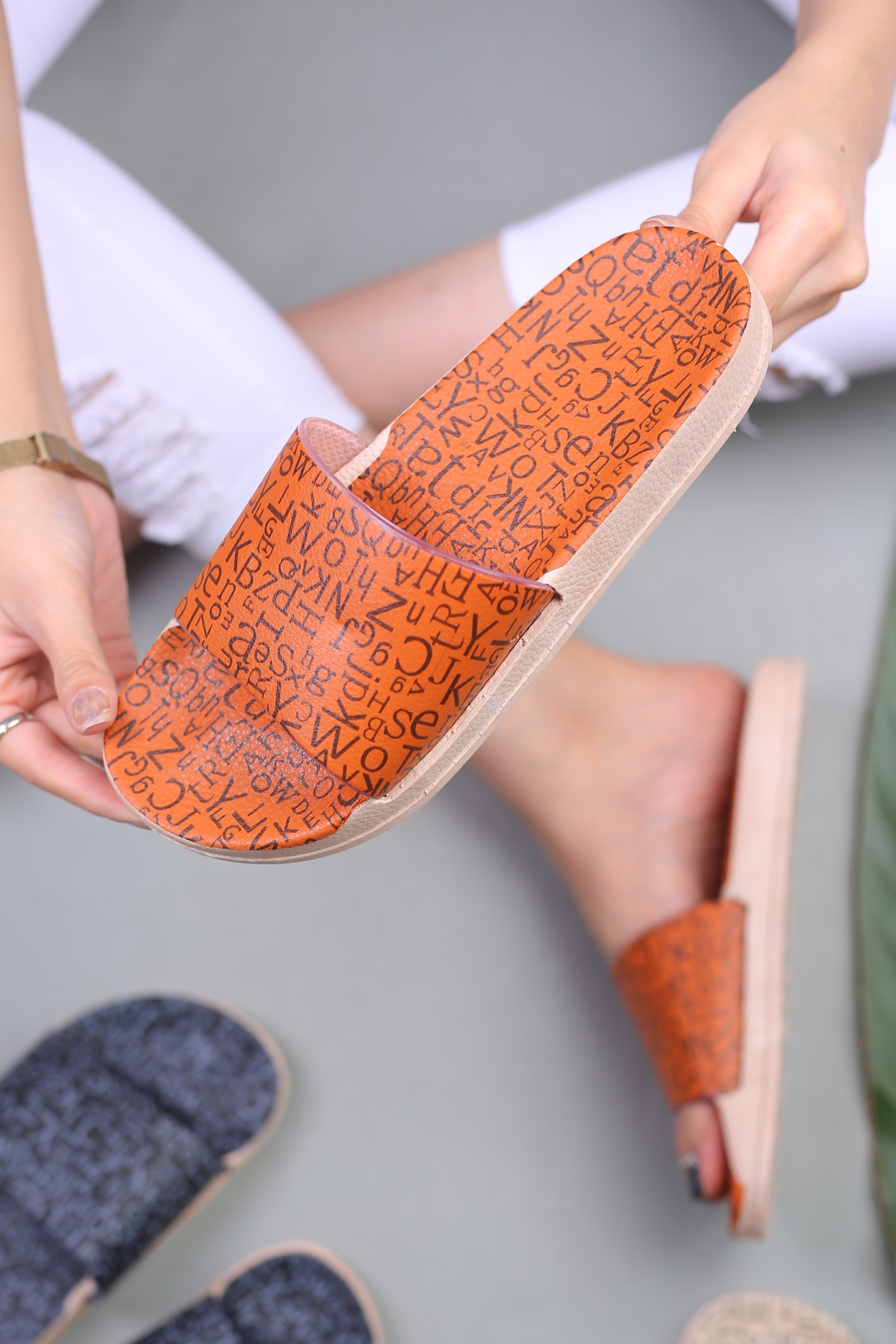 کفش صندل زنانه راحتی ونوس چاپی