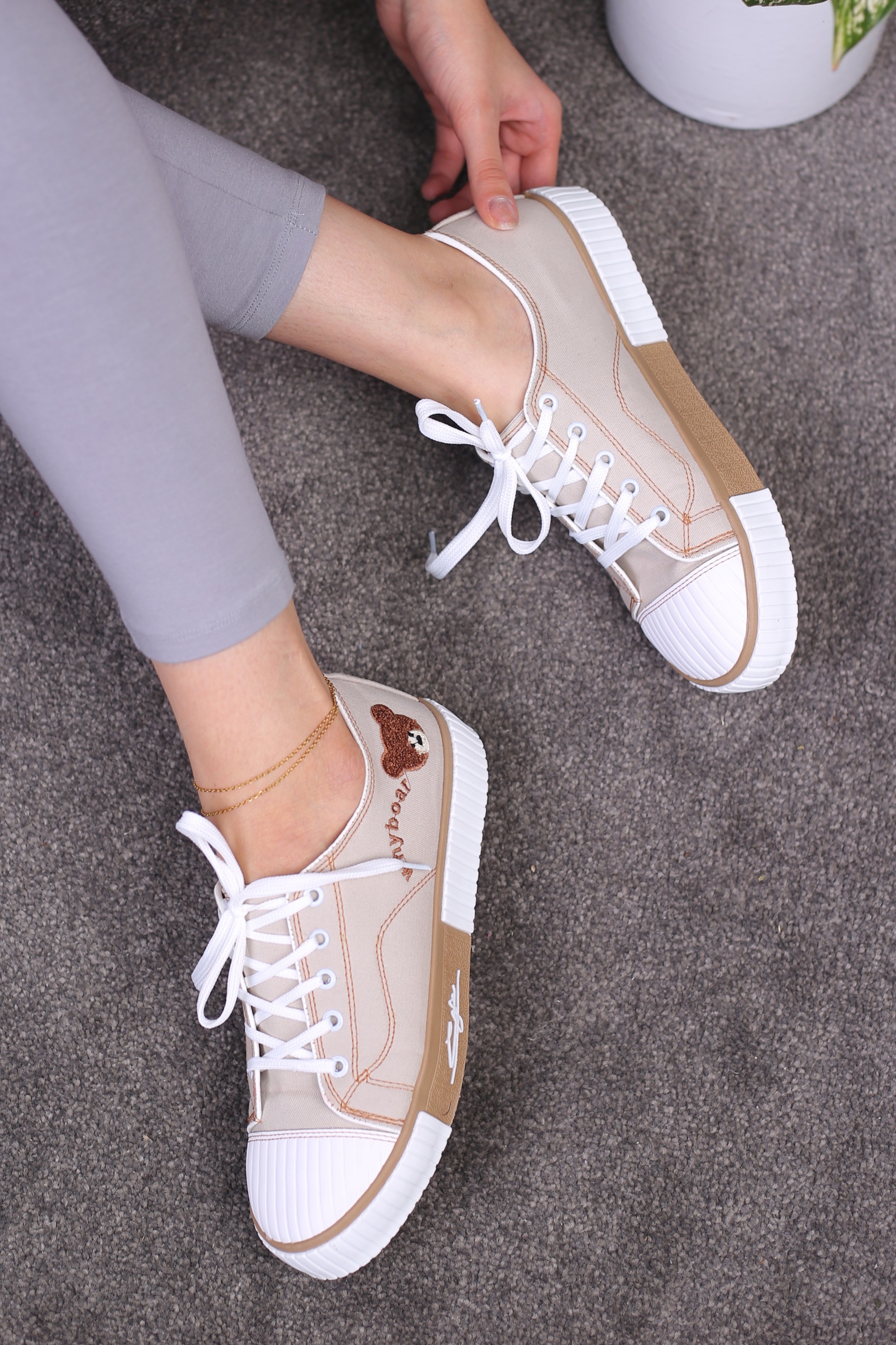 کفش اسپرت زنانه ونس لورا