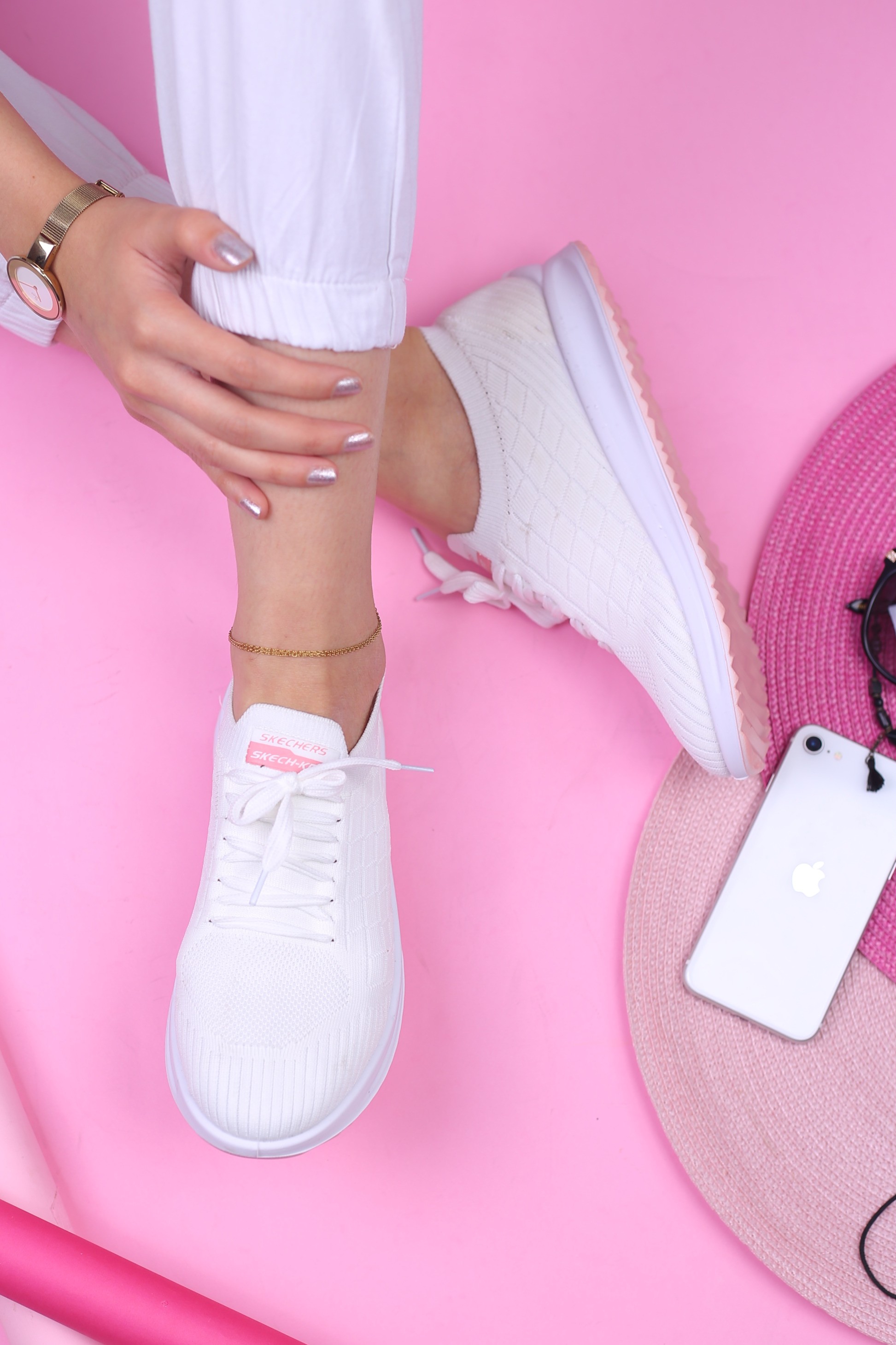 کفش اسپرت زنانه بافتی آلوارس