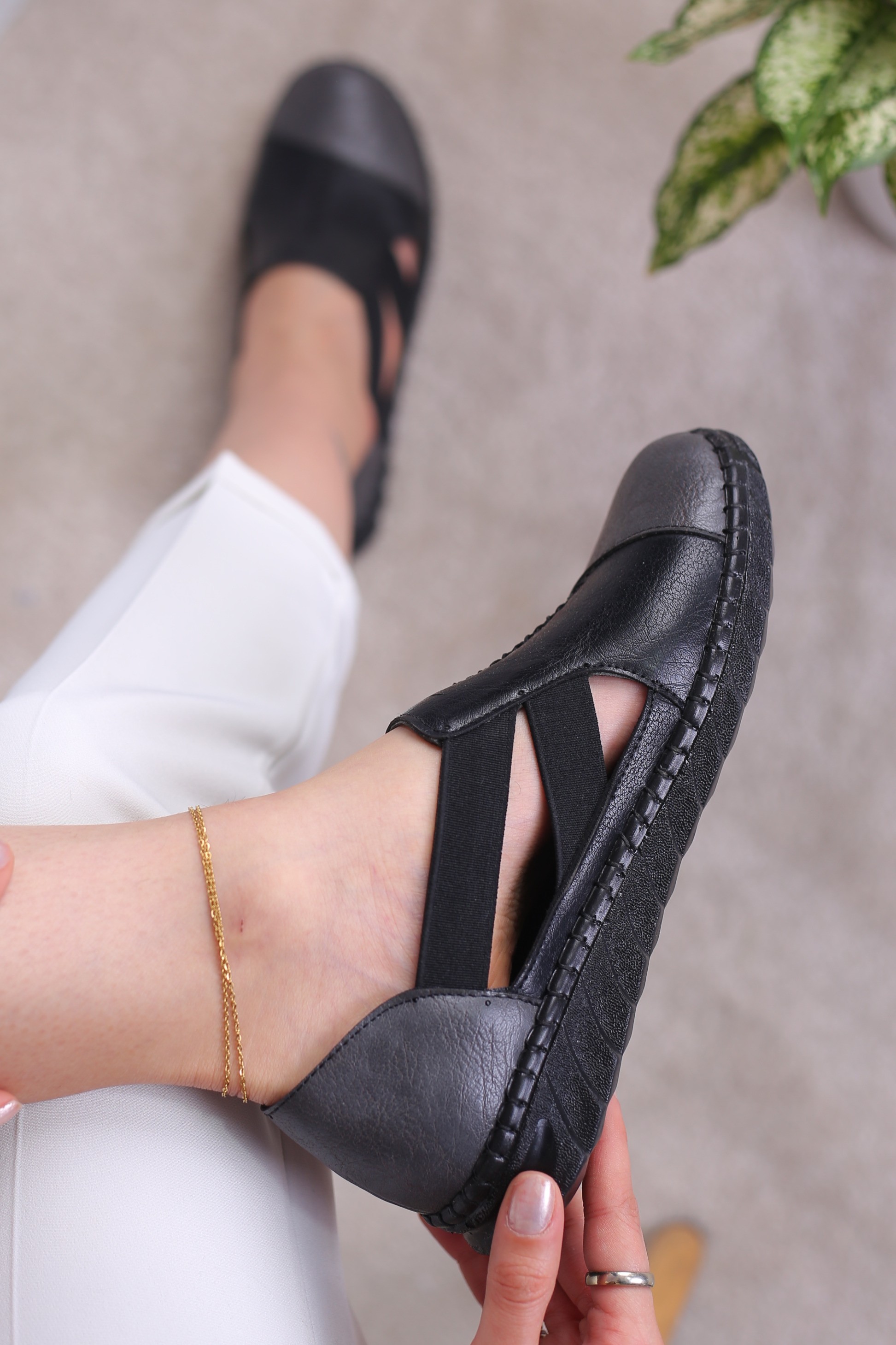 کفش پرسنلی زنانه ریحانه