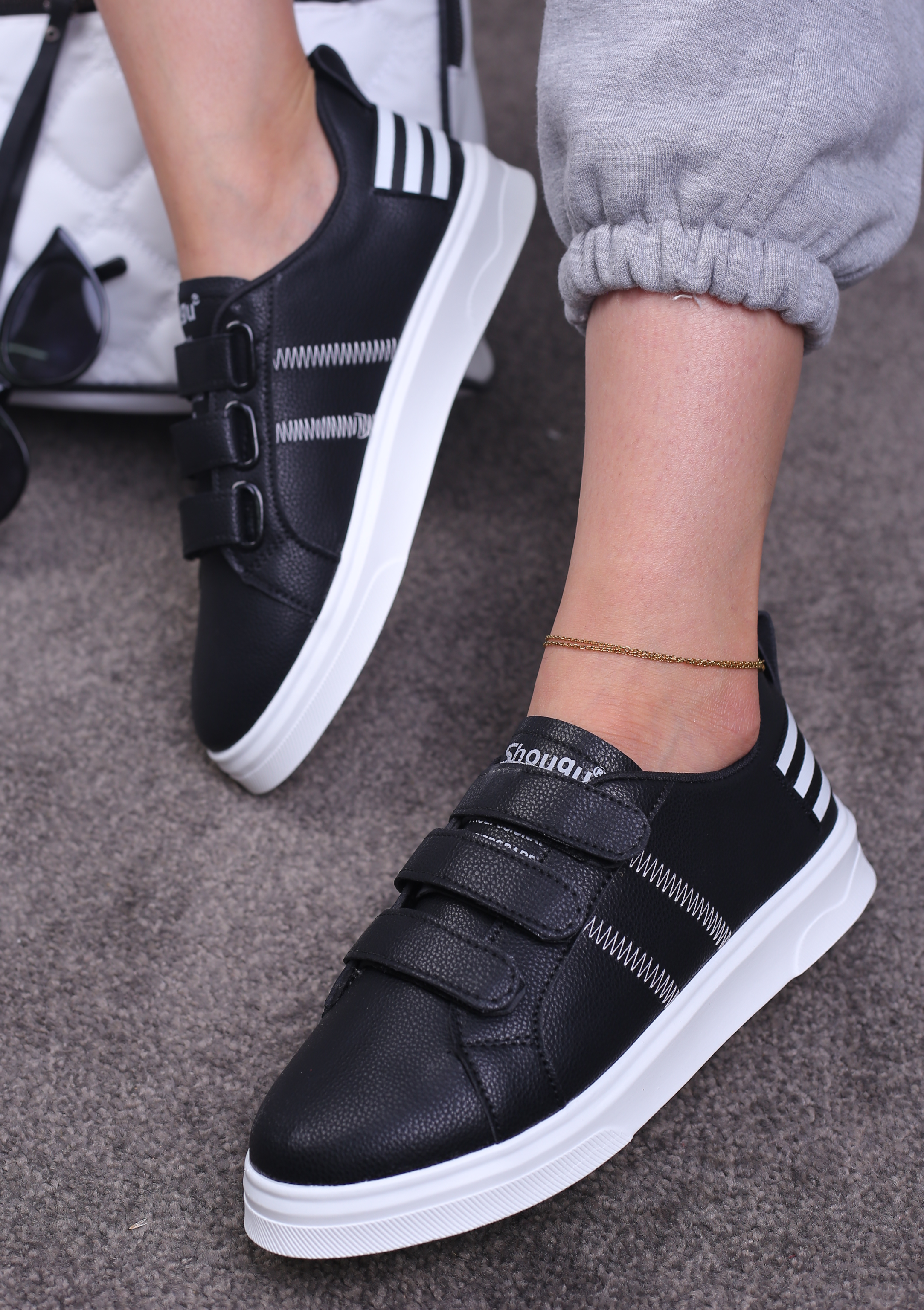 کفش اسپرت زنانه نیلو