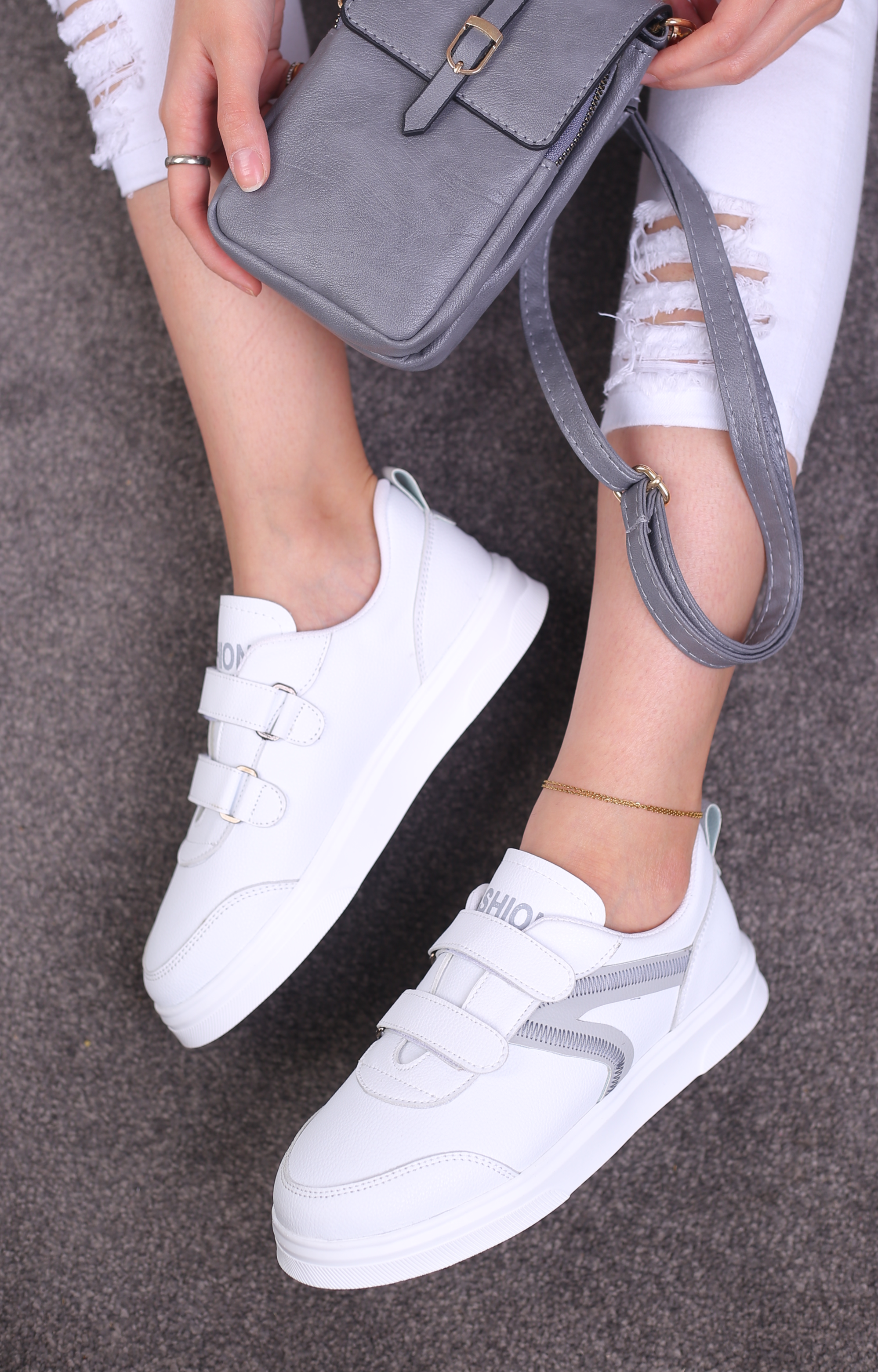 کفش اسپرت زنانه رامان