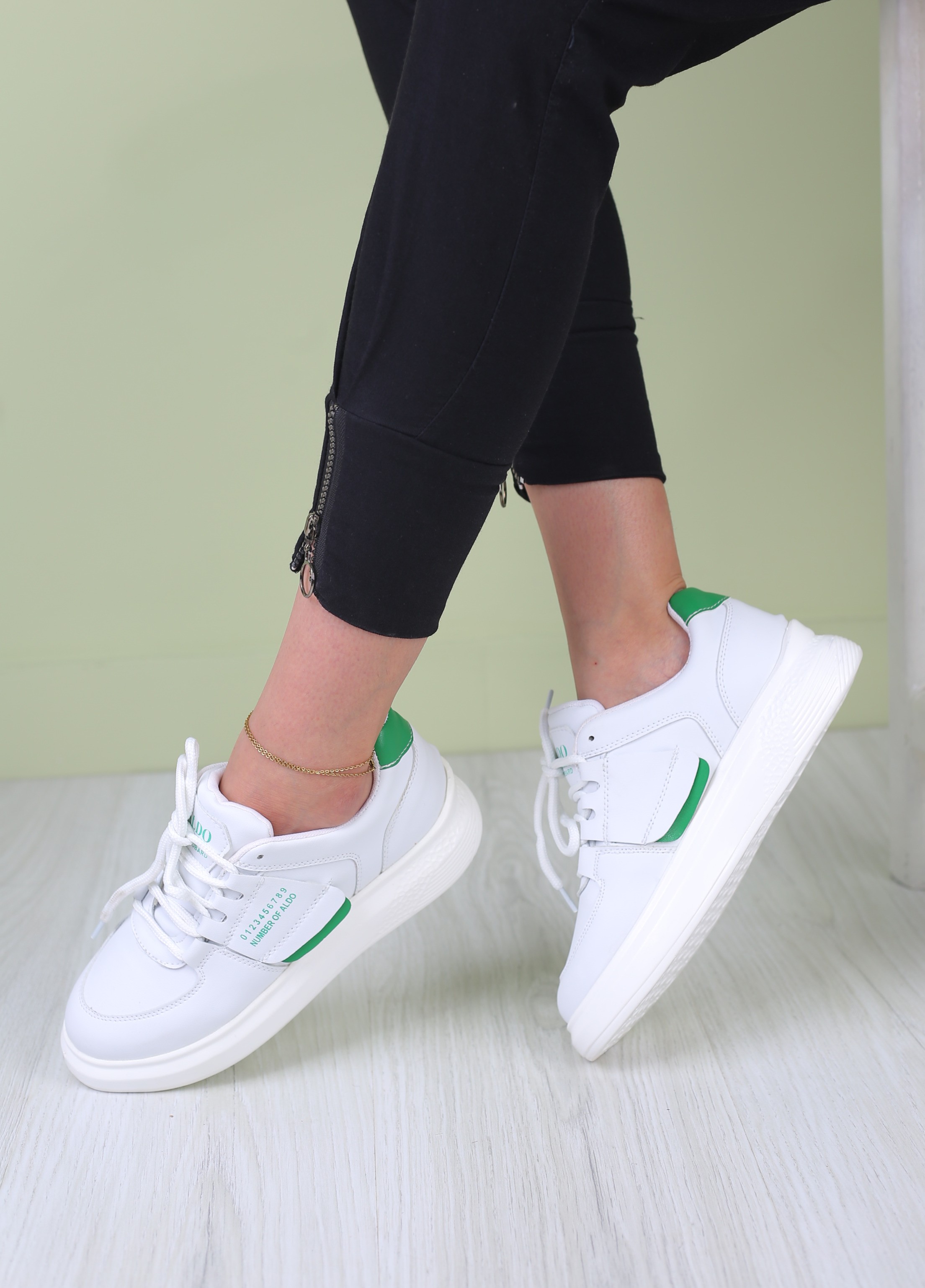 کفش اسپرت زنانه آلدو